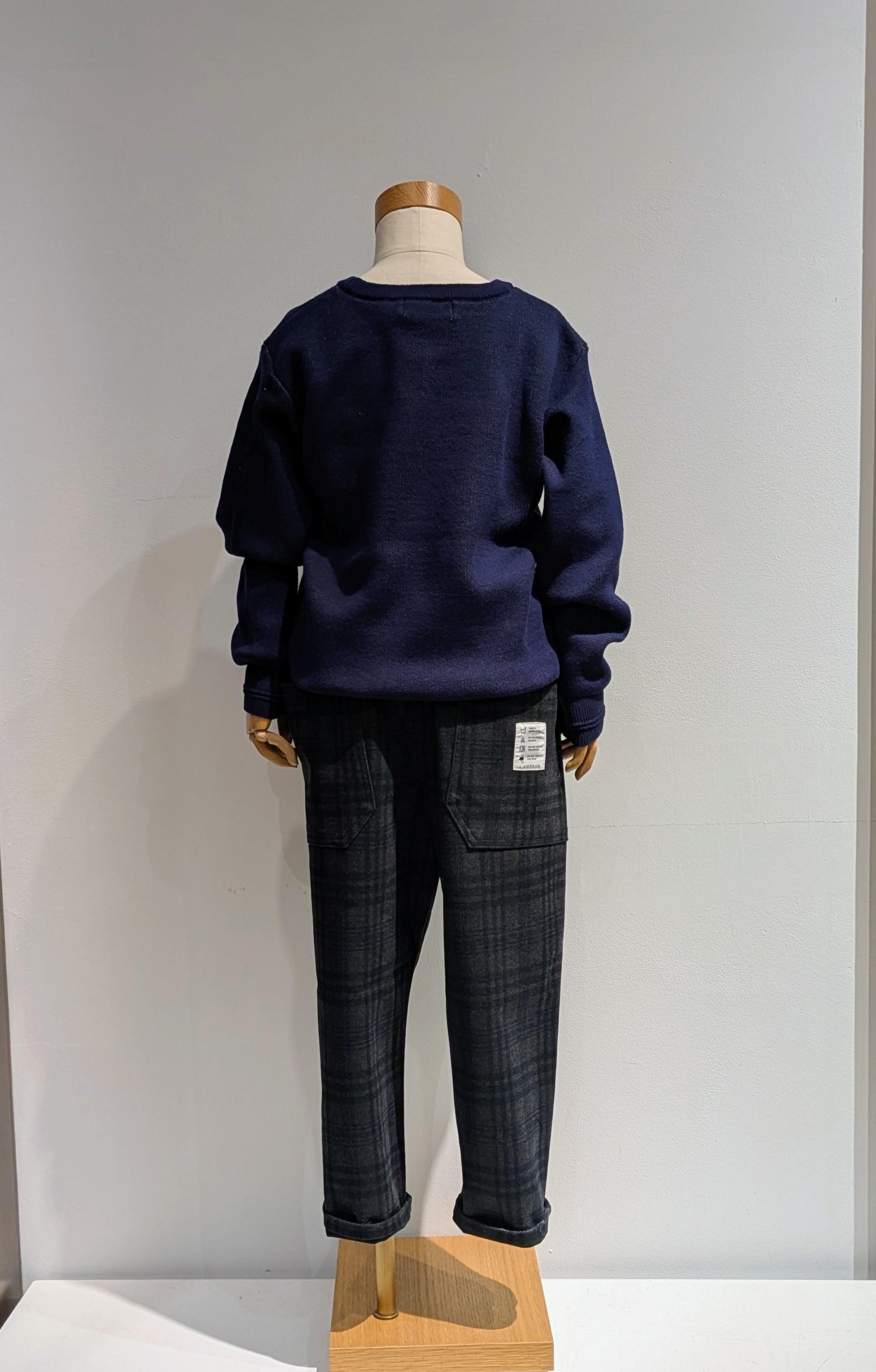 Yoshidaさんの「Dessin｜ロゴコットンジャカード」を使ったコーディネート
