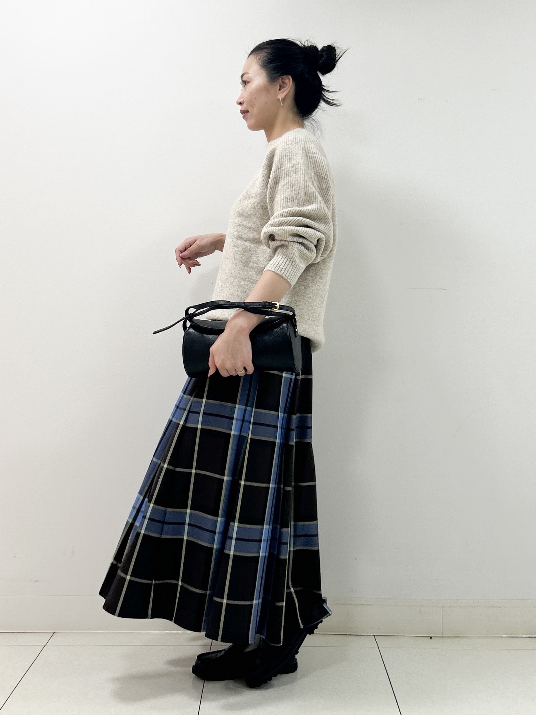 Kaiさんの「Dessin｜【洗濯機OK/サスティナブル/6色展開】編地切替ラグラン ニットプルオーバー」を使ったコーディネート