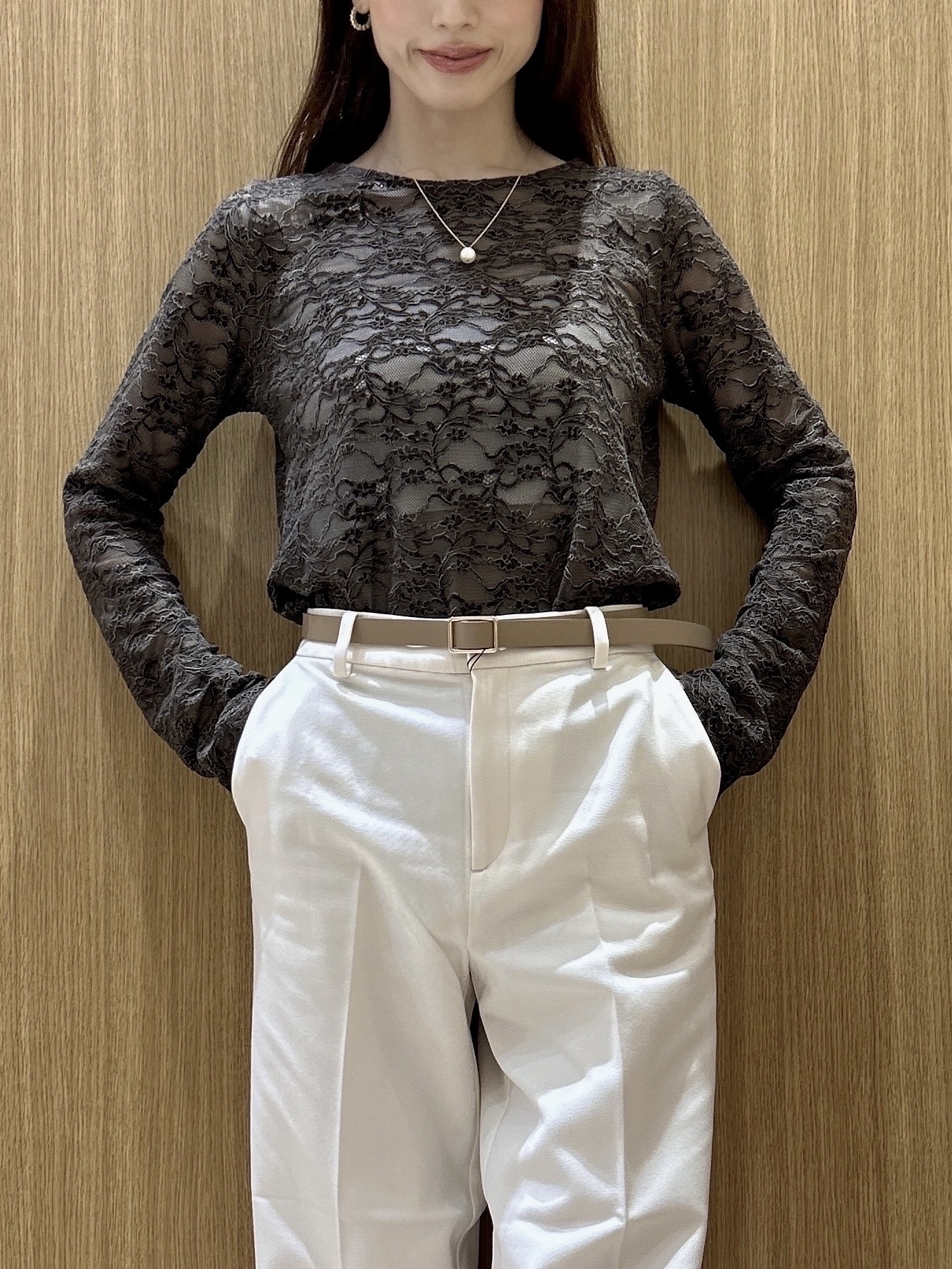 maiさんの「OPAQUE.CLIP｜レースベロア トップス【洗濯機OK】」を使ったコーディネート