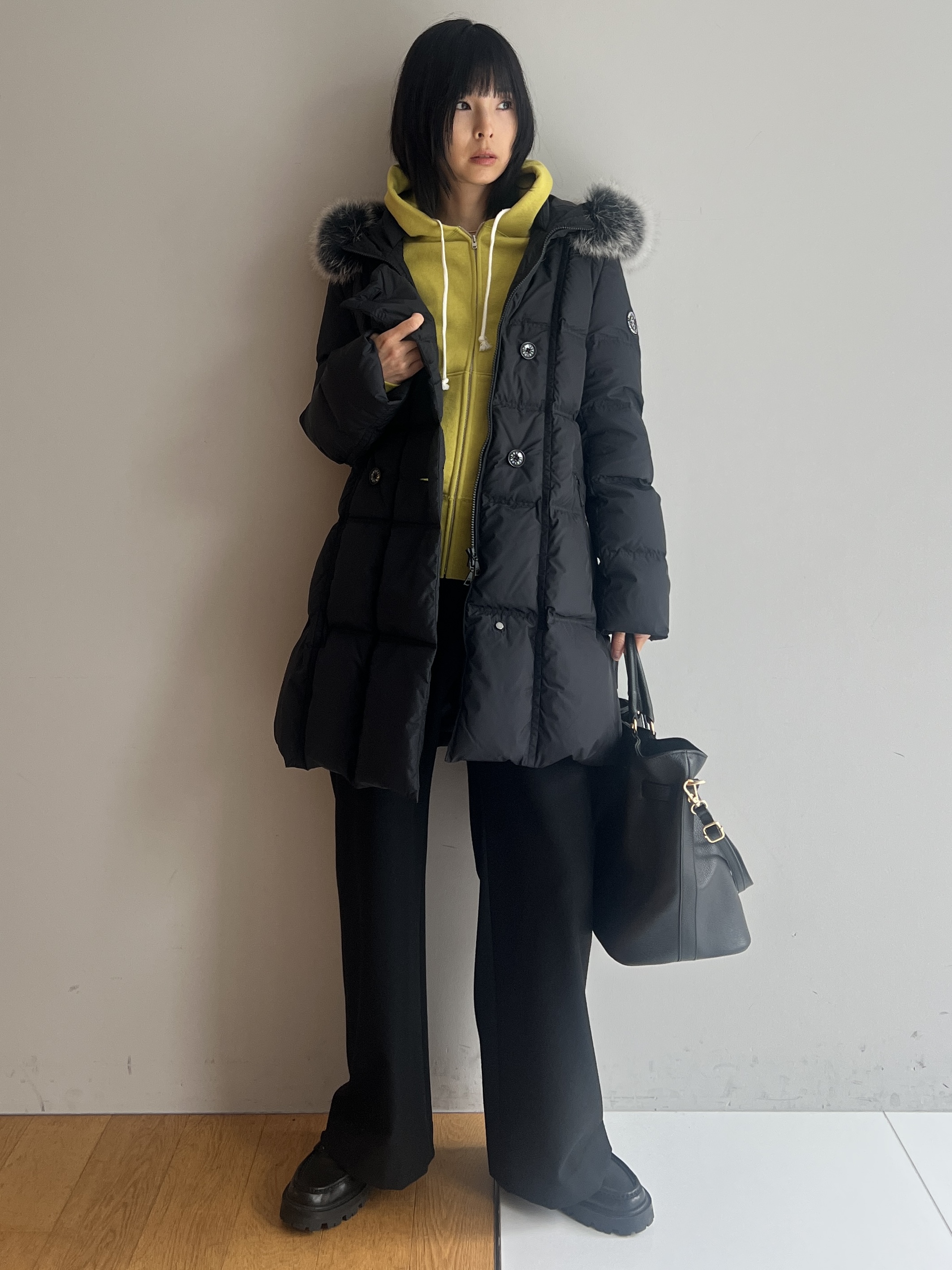 misaさんの「DRESSTERIOR｜◆MILOS（ミロス）金具付きトートバッグ」を使ったコーディネート