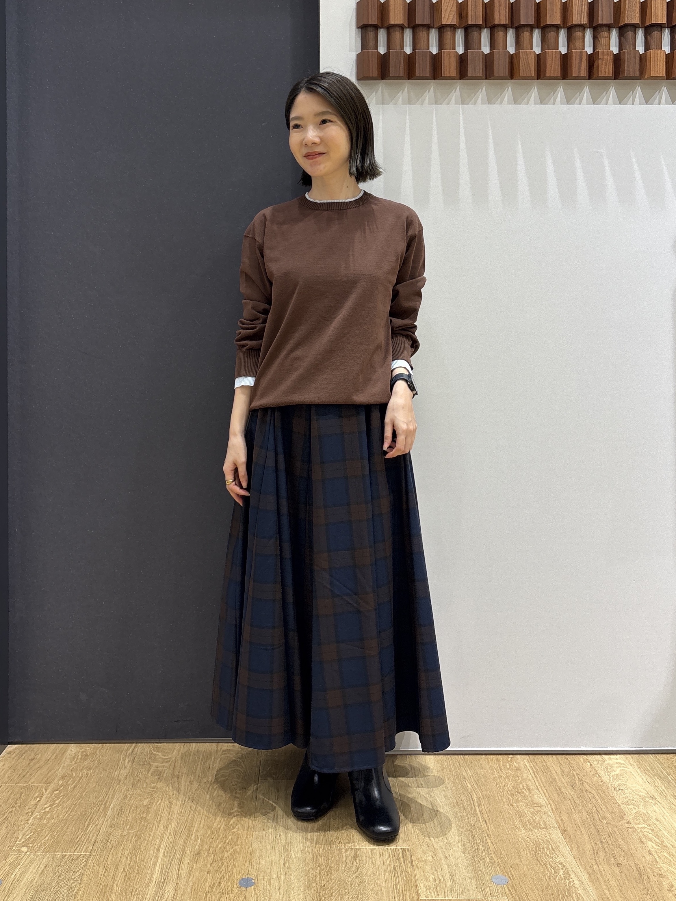 risaさんの「Dessin｜【洗濯機ＯＫ】バイカラー配色クルーネックニット」を使ったコーディネート