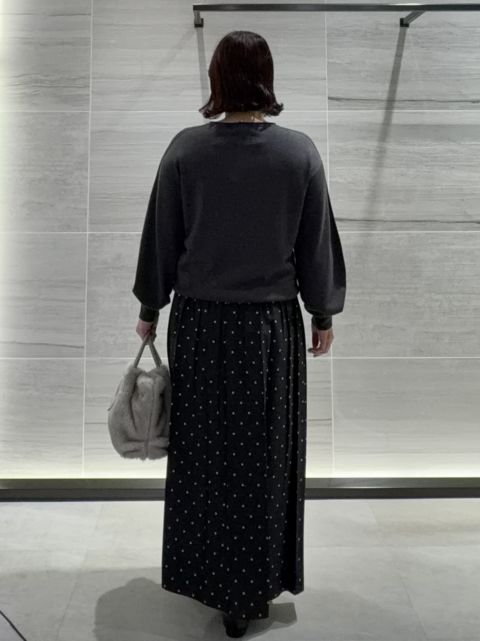 Asamiさんの「UNTITLED｜【大人の抜け感/8色展開】ボリュームスリーブニットプルオーバー」を使ったコーディネート