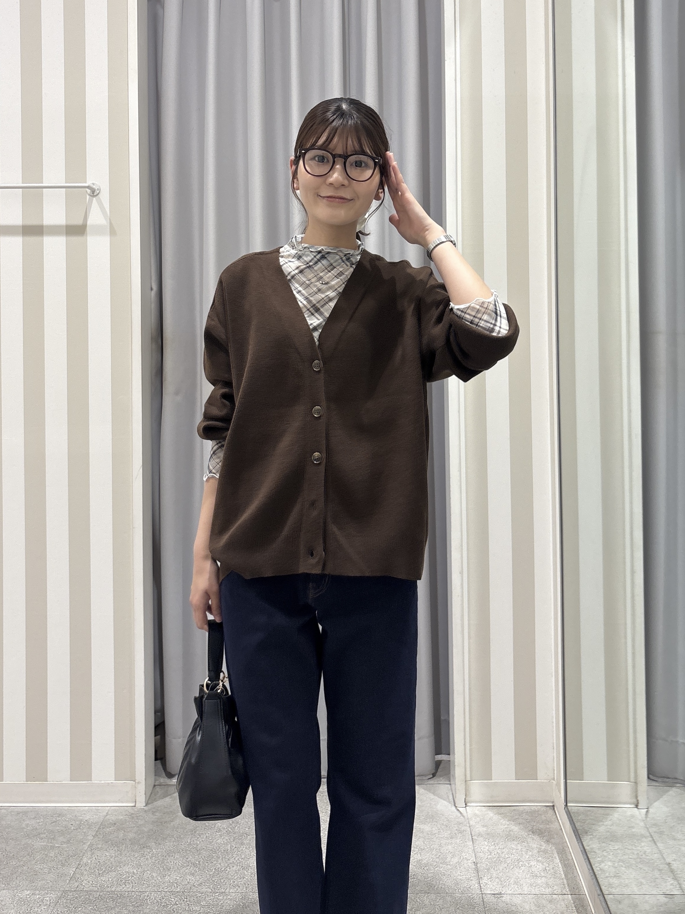 Rikaさんの「SHOO･LA･RUE｜【毛玉になりにくい/S-LL/洗濯機可/体型カバー】Vネックゆったりカーディガン」を使ったコーディネート