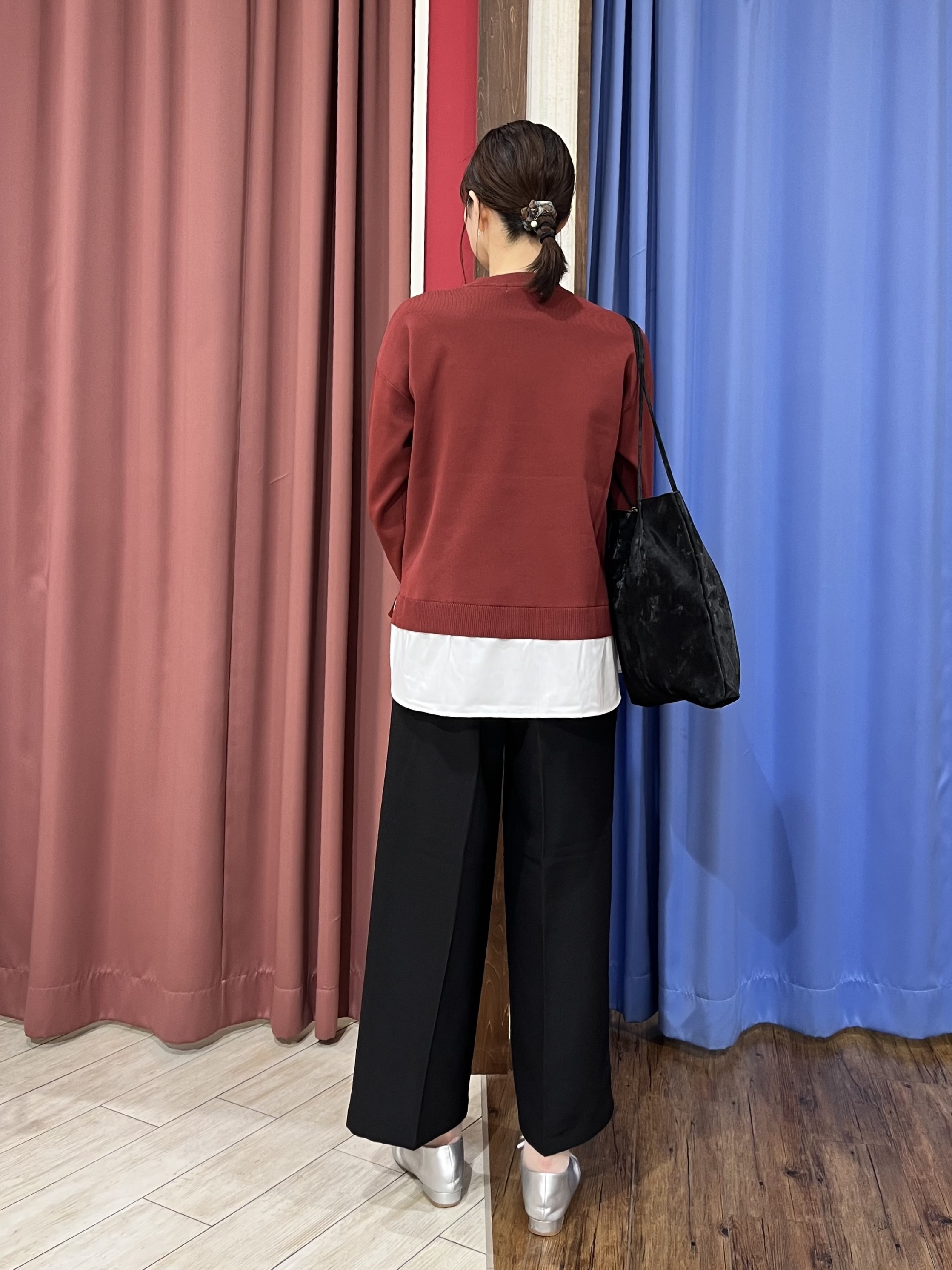 muさんの「SHOO･LA･RUE｜【S-LL】着るだけできまる シャツレイヤード風 スポンディッシュニット」を使ったコーディネート