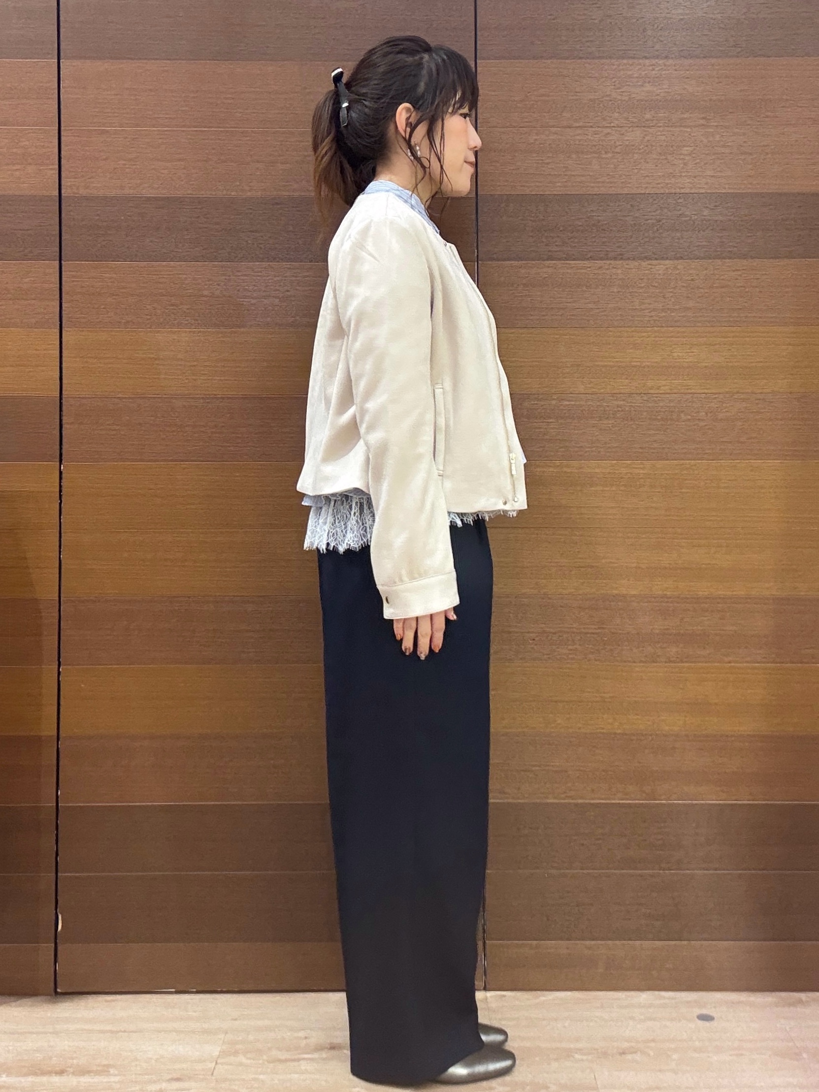 maichiさんの「OPAQUE.CLIP｜【洗える】レザー調／スウェード風ノーカラーブルゾン」を使ったコーディネート