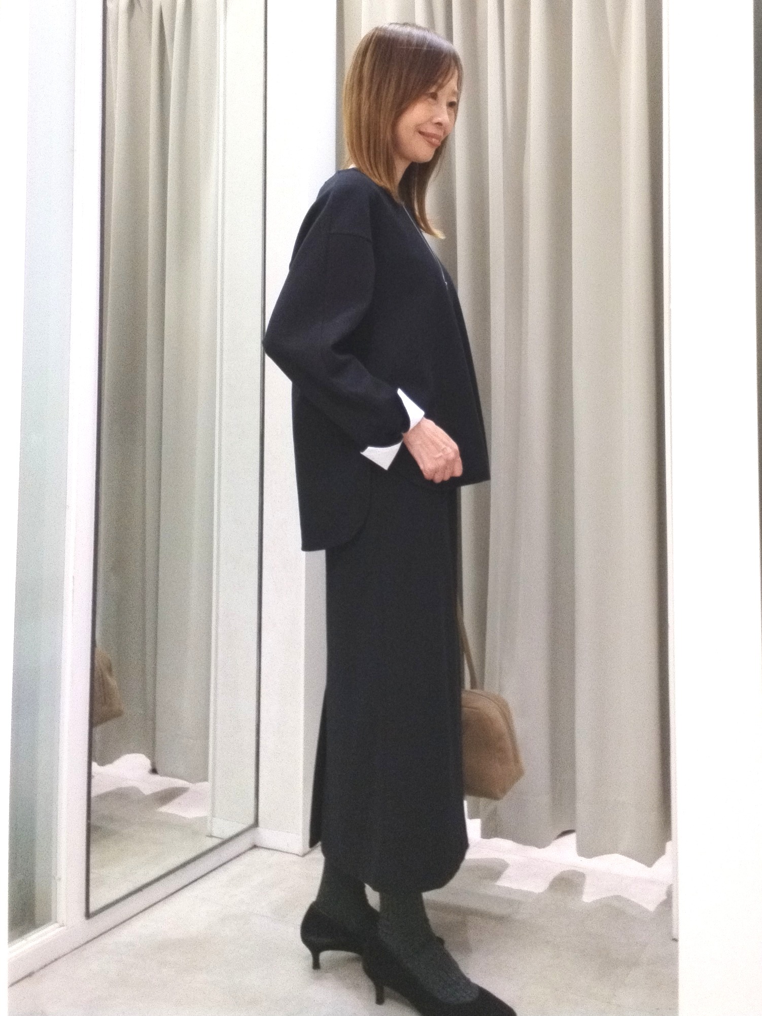 もりさんの「UNTITLED｜【セットアップ可/スウェットライク】袖口シャツドッキングプルオーバー」を使ったコーディネート