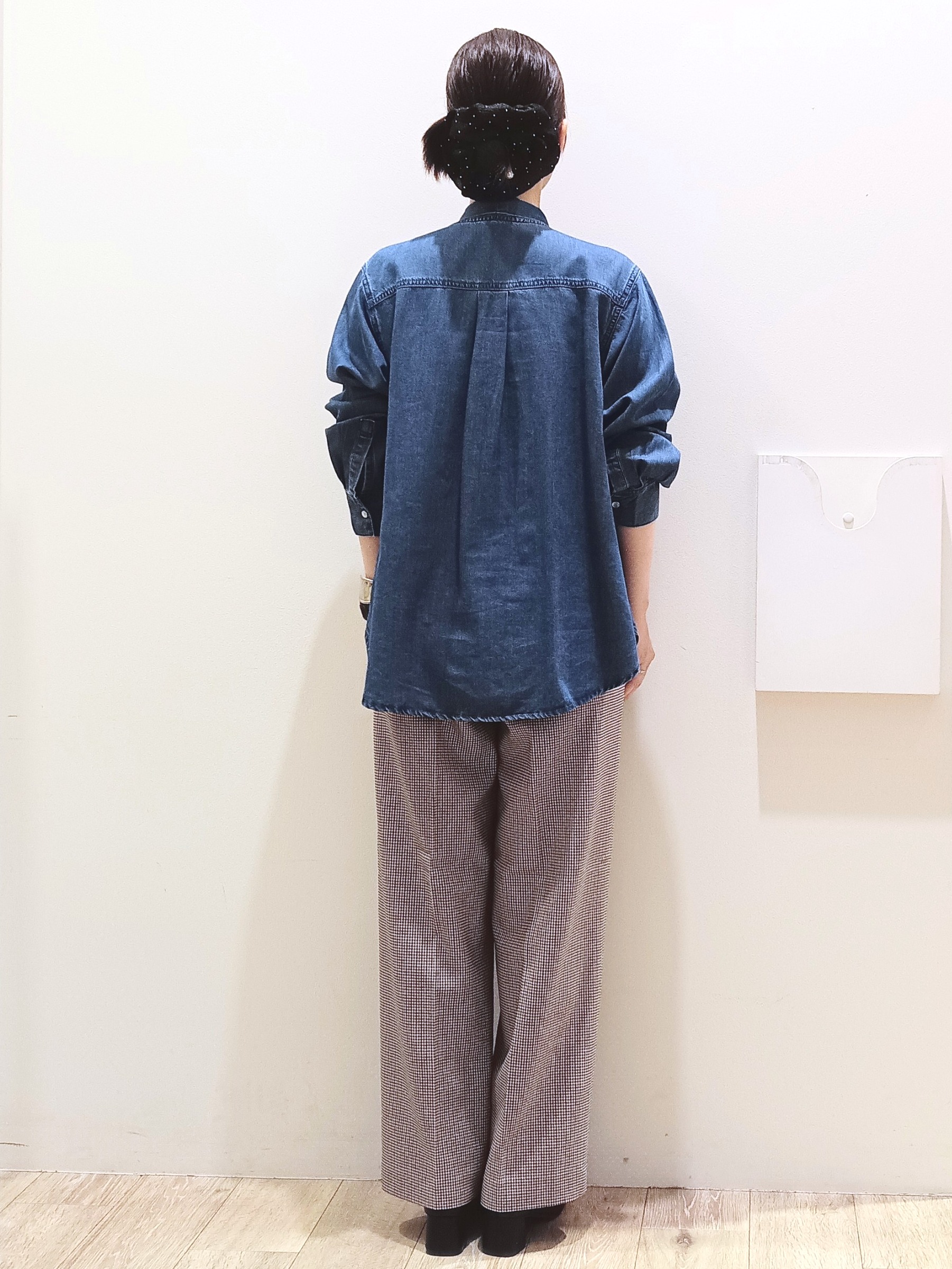 MKさんの「index｜デニムボウタイブラウス【洗濯機OK】」を使ったコーディネート