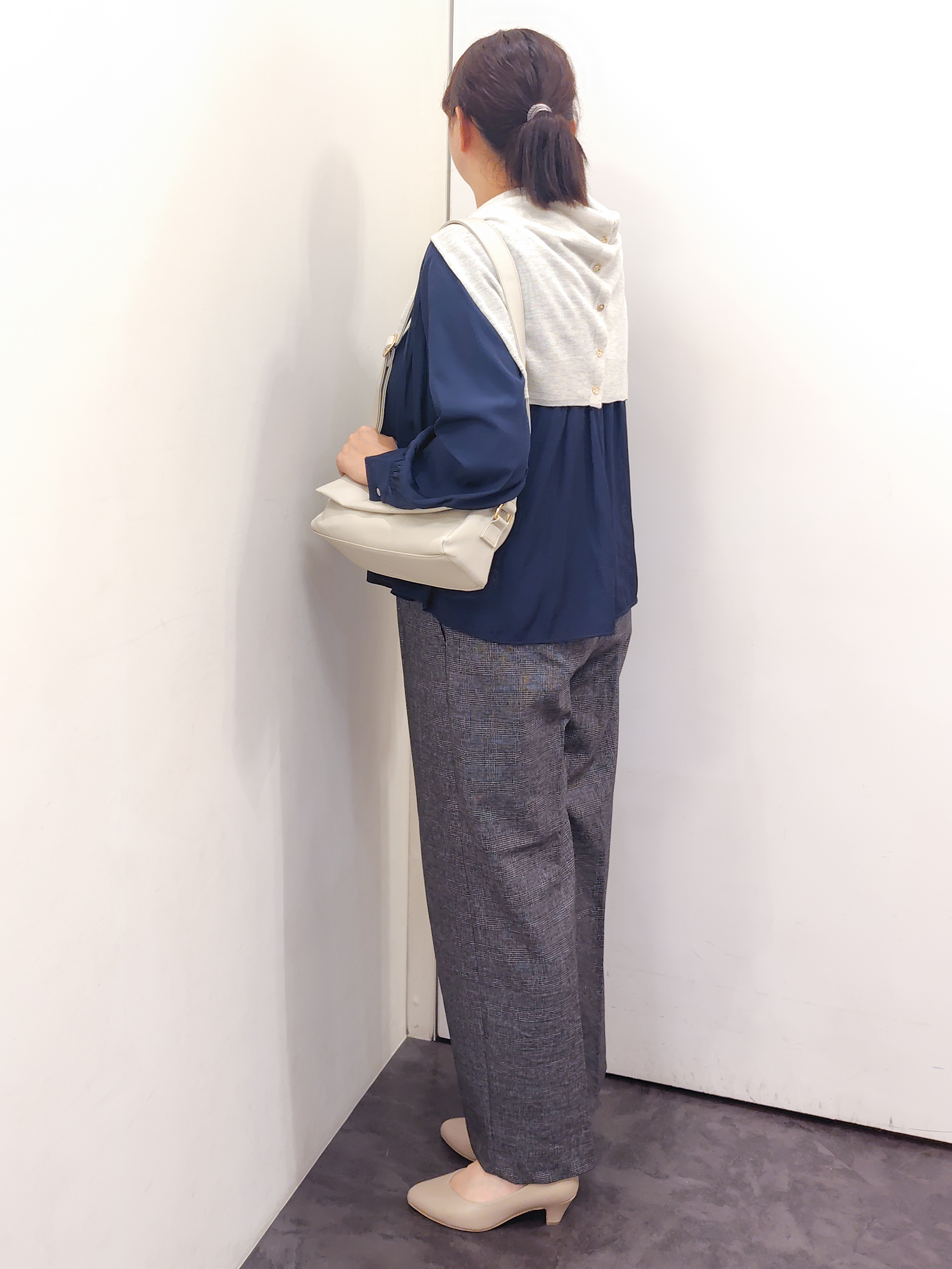こんちゃんさんの「grove｜高評価！【洗える／名品】大人の透け感、シアーカーディガン」を使ったコーディネート