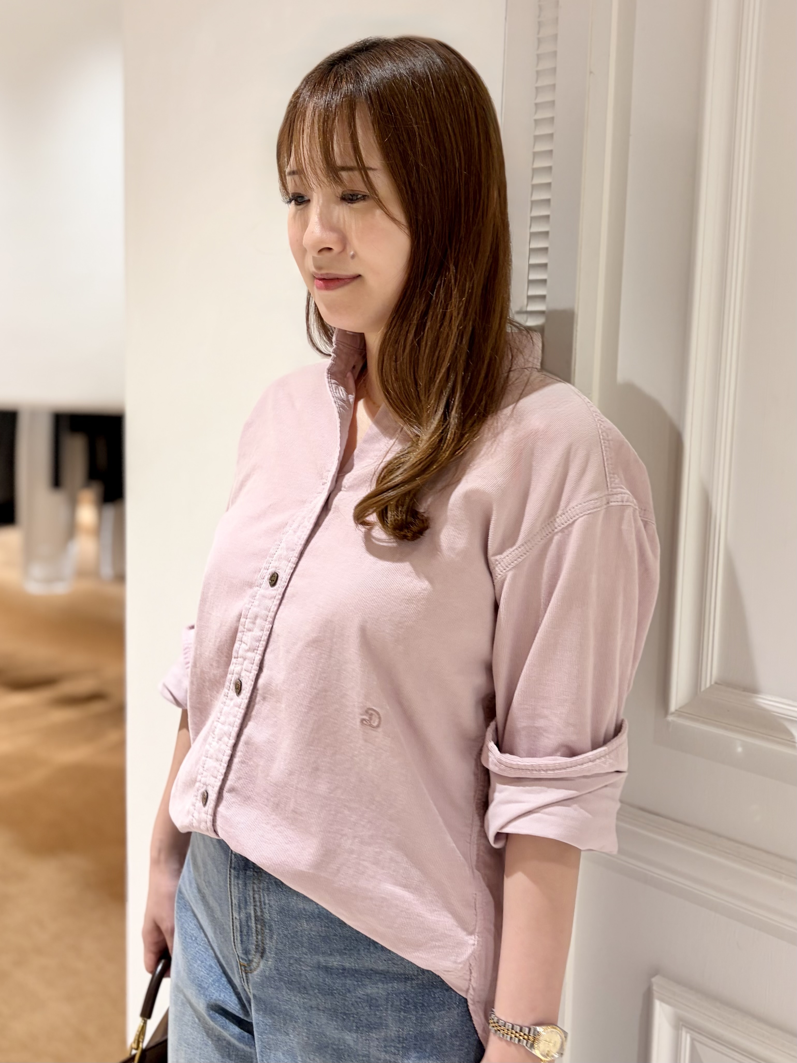 minowaさんの「DRESSTERIOR｜【軽やかな着心地】コーデュロイ オーバーサイズシャツ」を使ったコーディネート