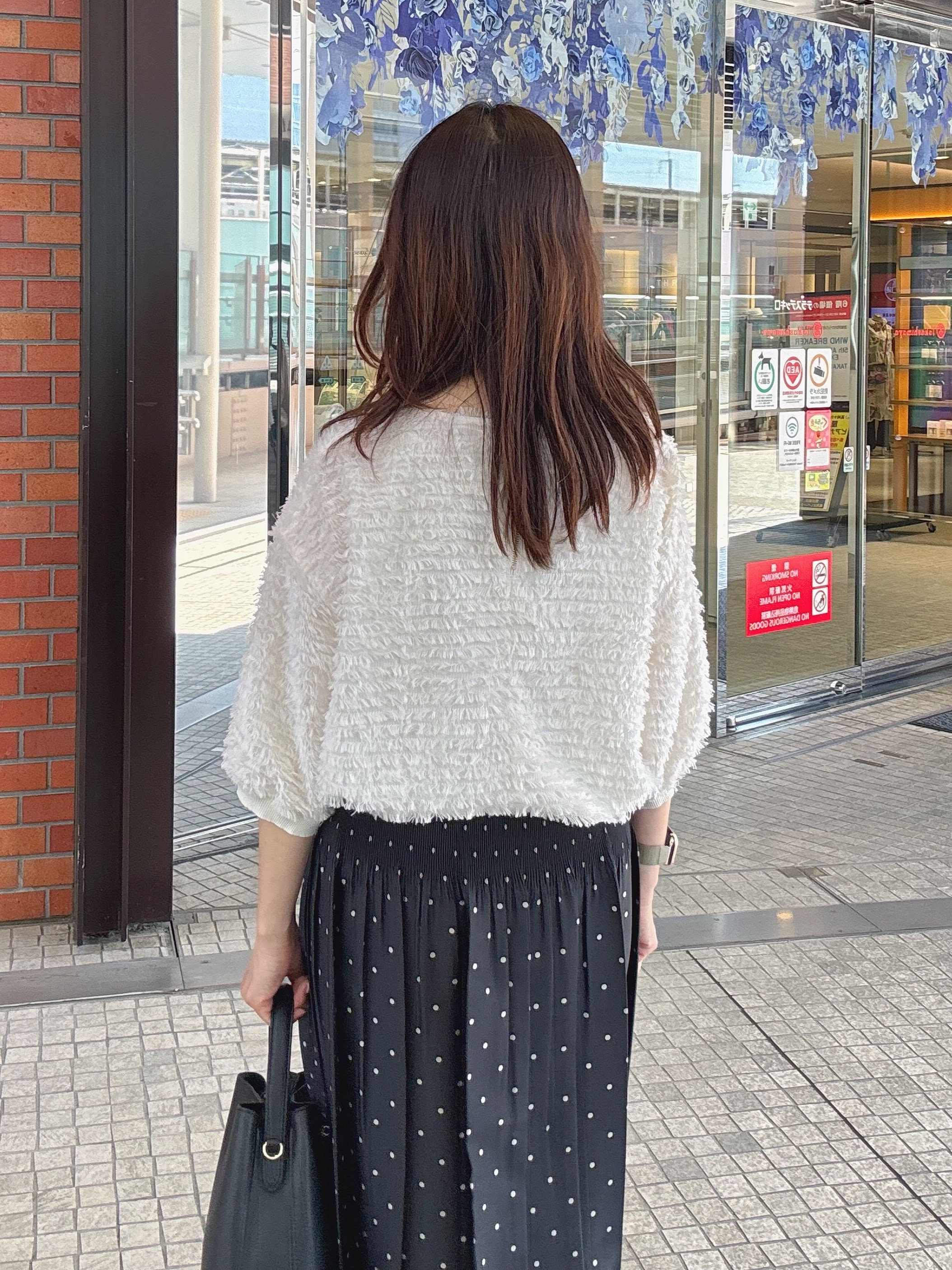 makiさんの「UNTITLED｜【秋映え/体型カバー】フェザージャガードプルオーバー」を使ったコーディネート
