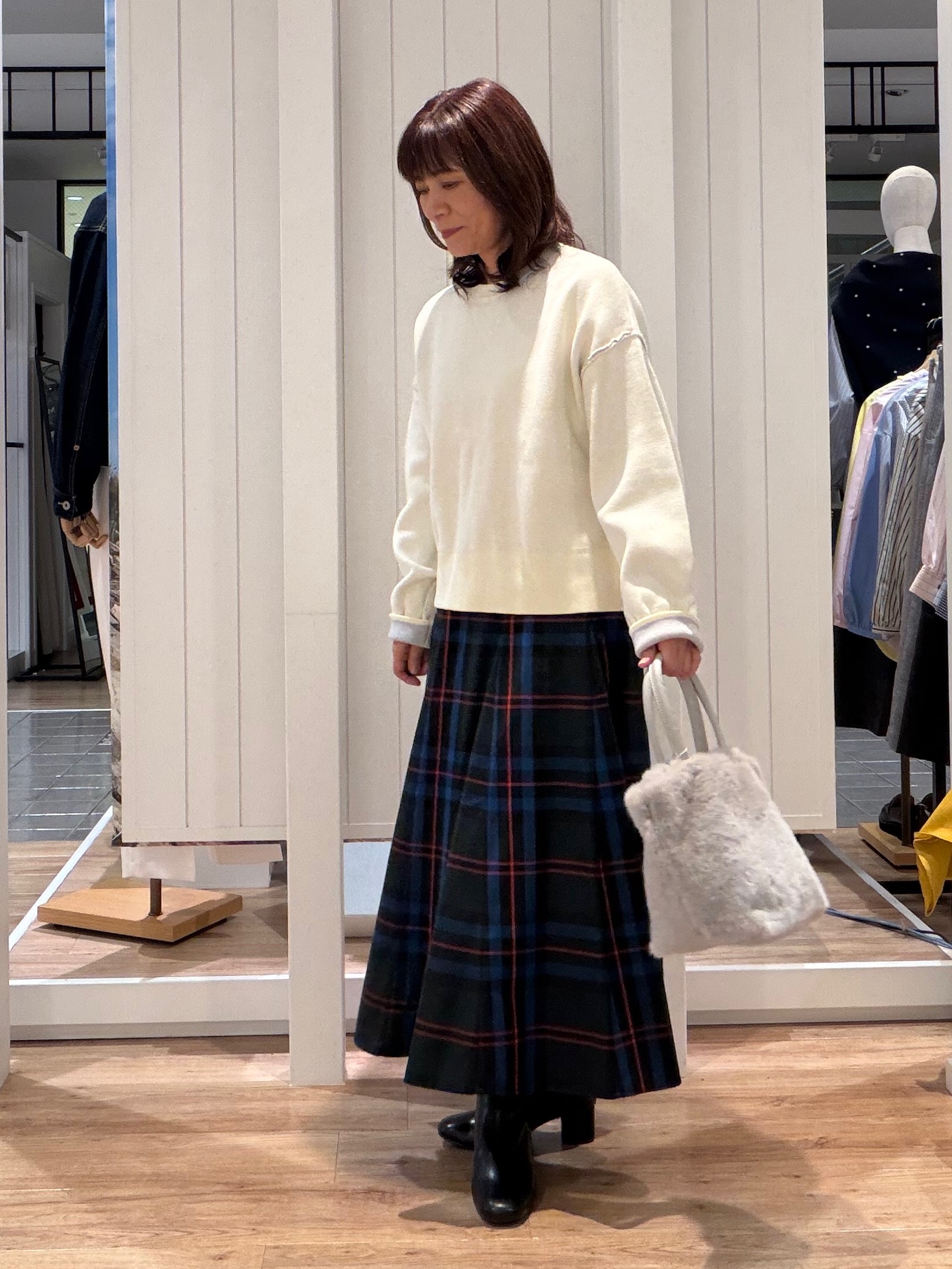 Fujitaさんの「Dessin｜【2WAY/洗濯機OK/XS-L】配色リバーシブル コットンジャカード クルーネックニット」を使ったコーディネート