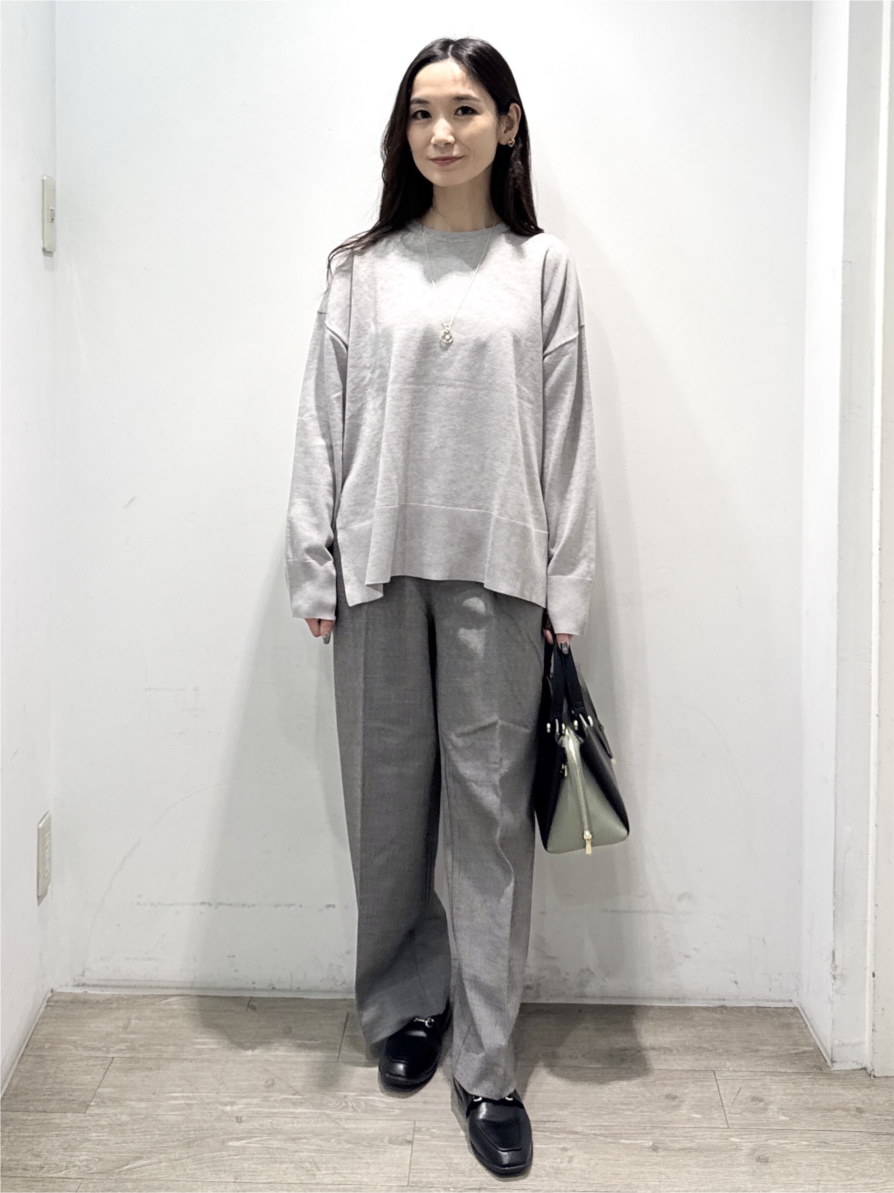 yuicciさんの「OPAQUE.CLIP｜リラクシークルーニット【洗濯機OK】」を使ったコーディネート