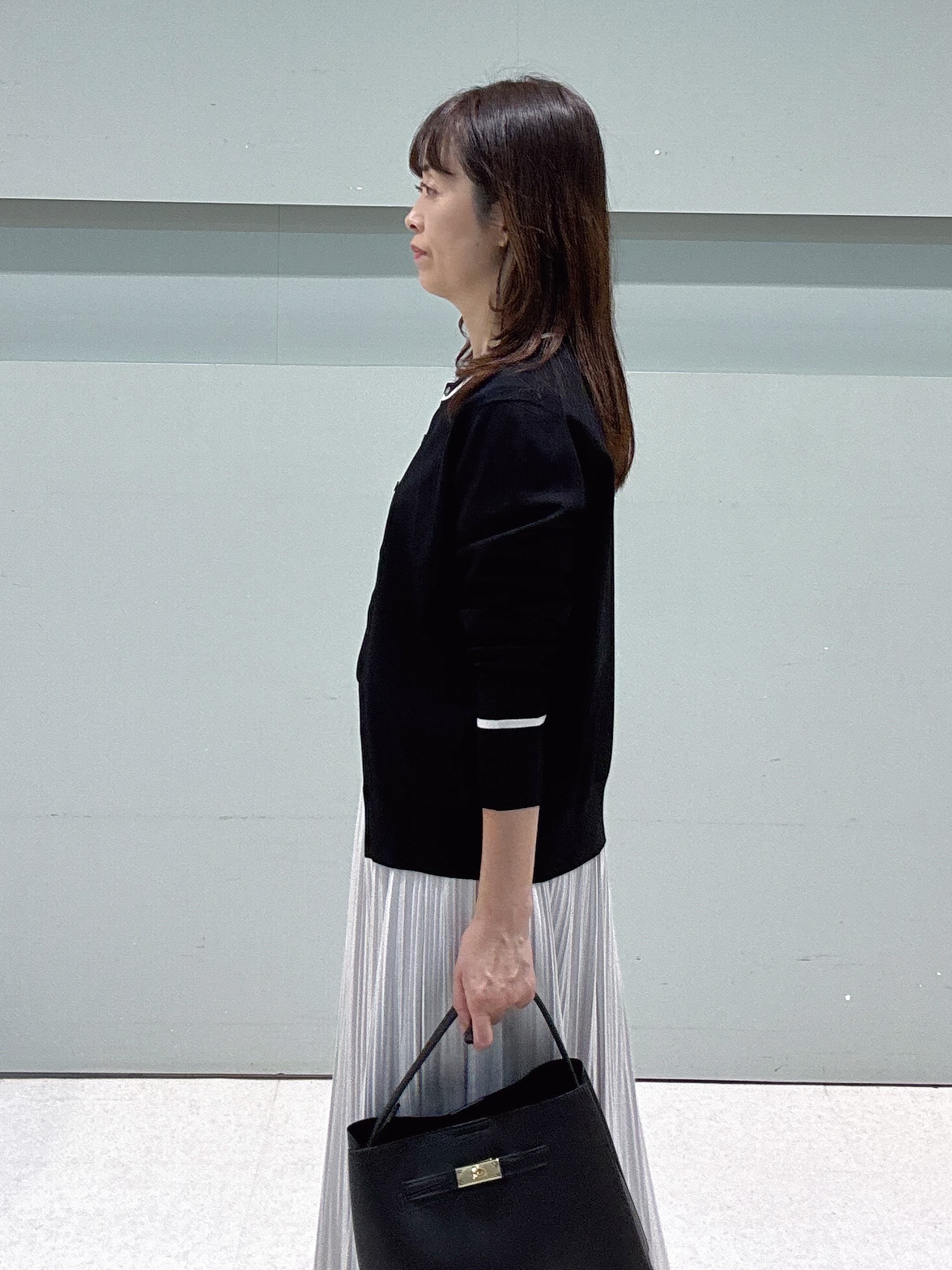 makiさんの「UNTITLED｜【アンサンブル可能/秋羽織り】コンパクトニットカーディガン」を使ったコーディネート