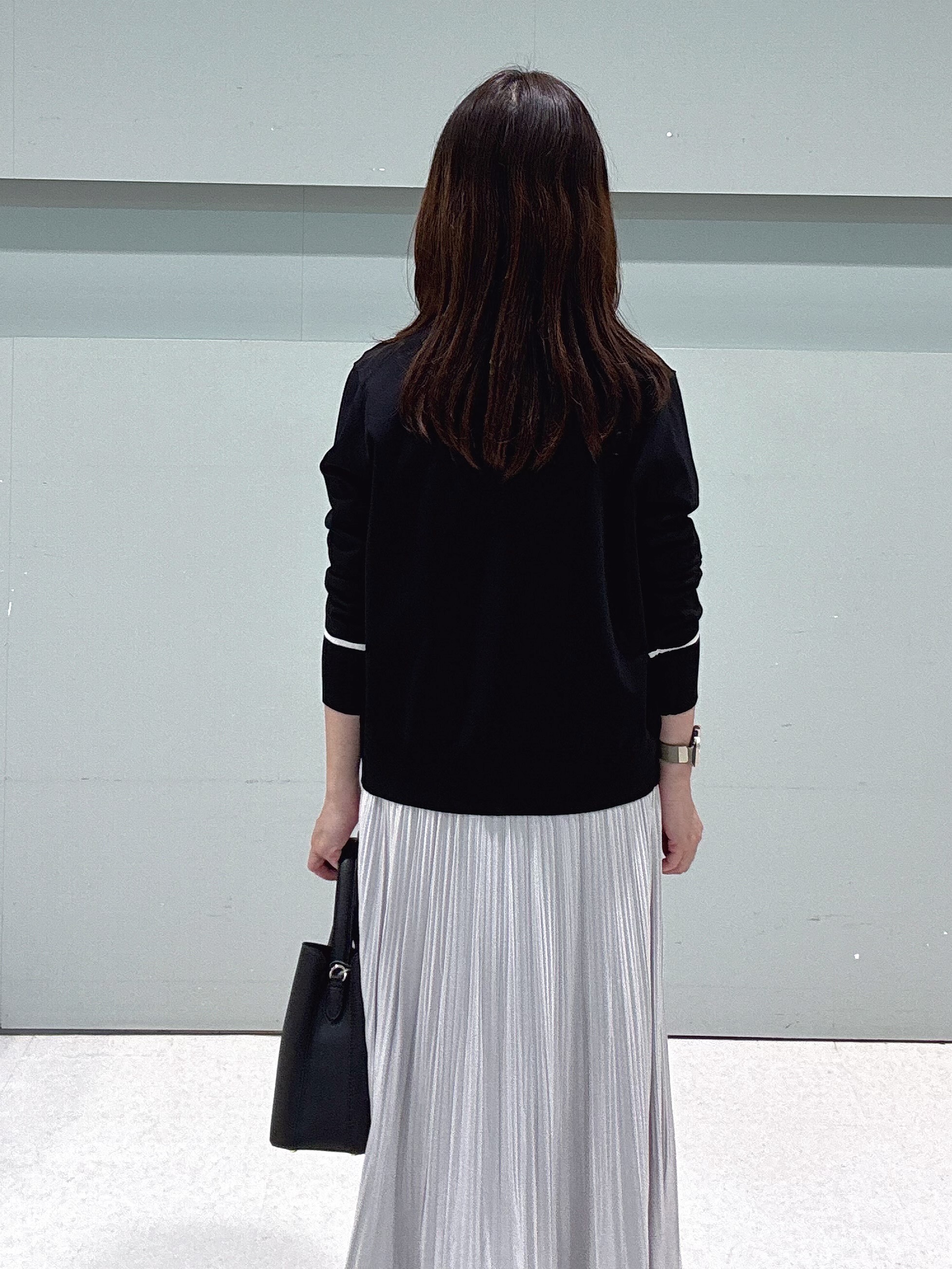 makiさんの「UNTITLED｜【アンサンブル可能/秋羽織り】コンパクトニットカーディガン」を使ったコーディネート