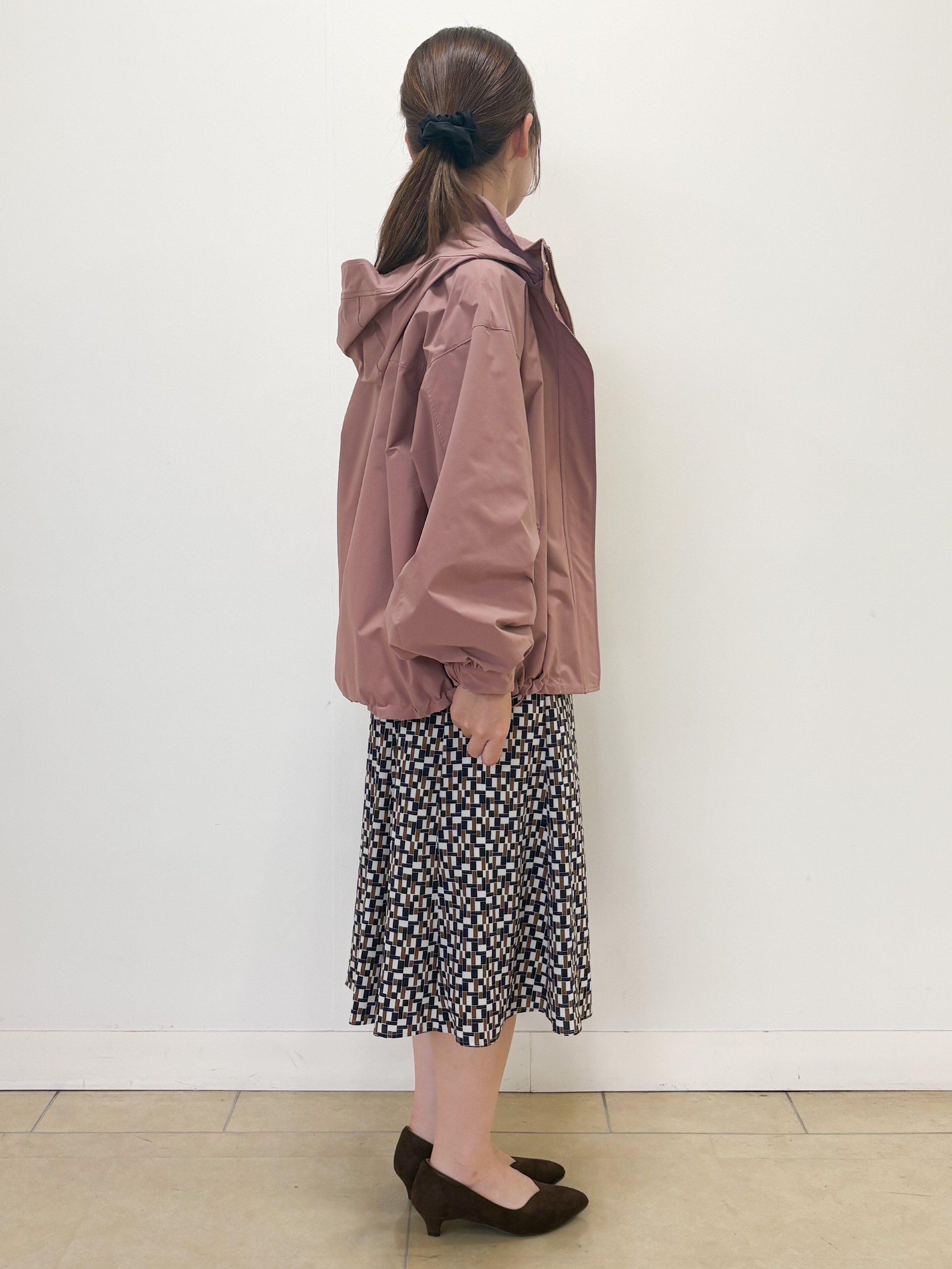 ハルさんの「Reflect｜【SS-4Lサイズ／セットアップ】幾何柄プリント ボウタイデザインブラウス」を使ったコーディネート