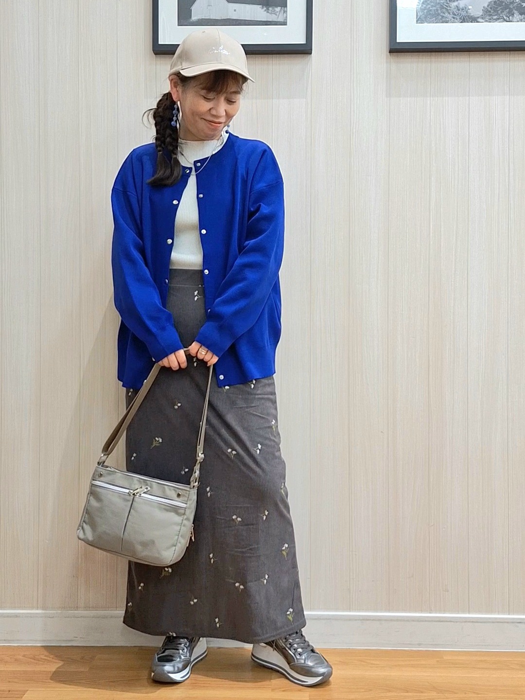 Saoさんの「SHOO･LA･RUE｜【セットアップ可/洗濯機可】軽やかに羽織れる スポンディッシュ ニットカーディガン」を使ったコーディネート
