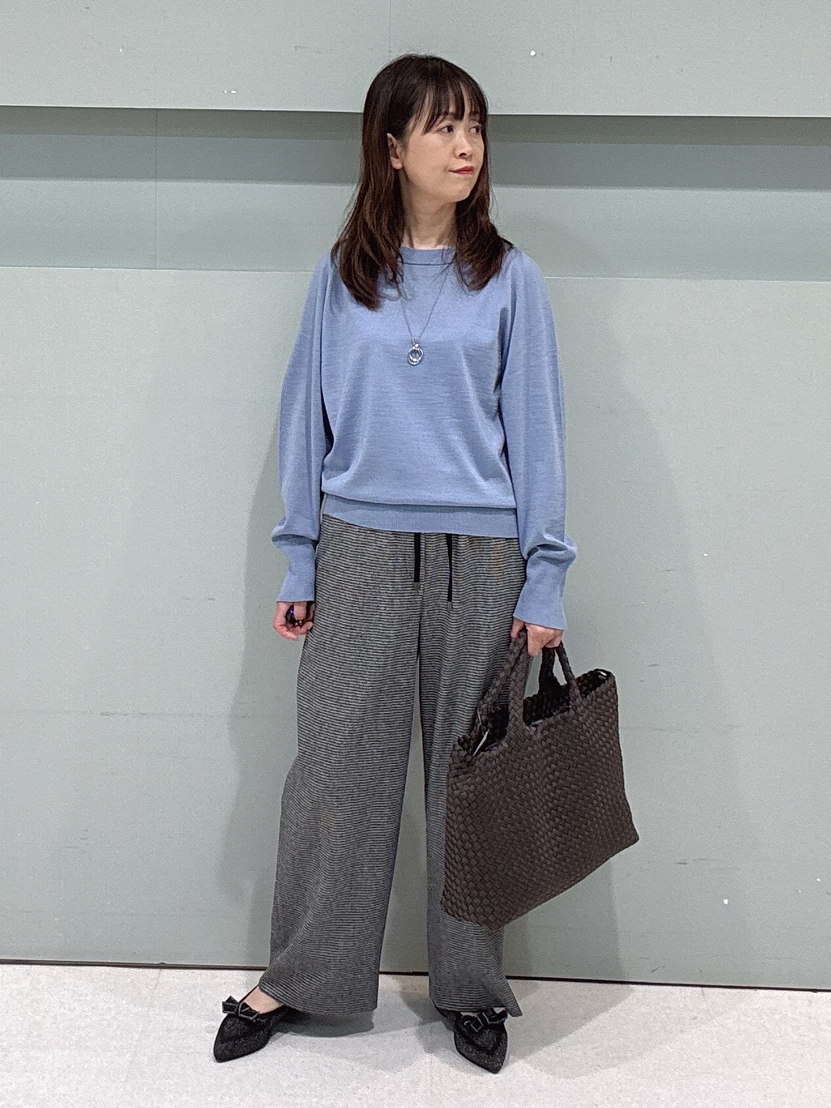 makiさんの「UNTITLED｜【アンサンブル可能/オンオフ使える】シルクウールカシミヤプルオーバー」を使ったコーディネート
