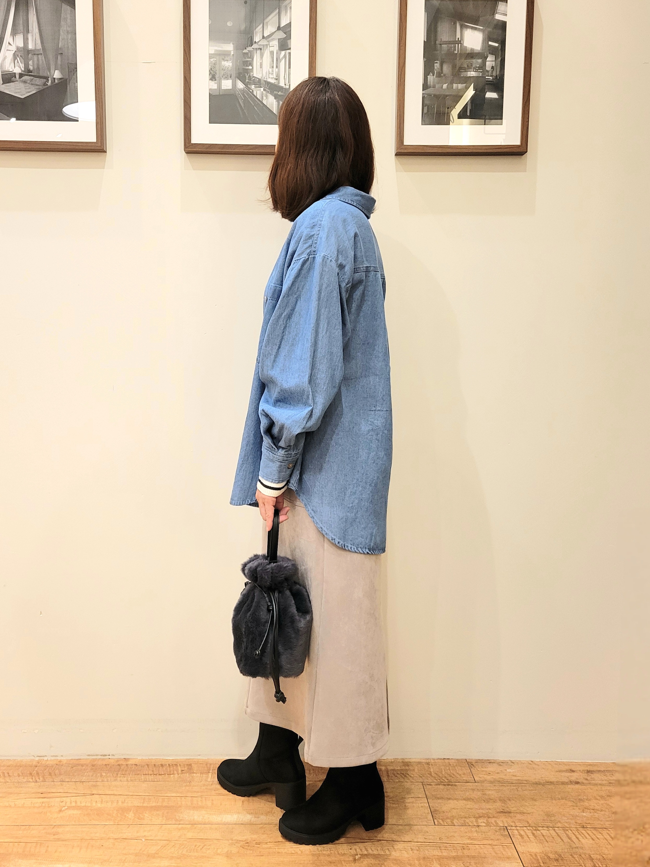 ユウさんの「SHOO･LA･RUE｜【S-LL/洗濯機可/体型カバー】ライトオンスデニム ダブルポケット オーバーサイズシャツ」を使ったコーディネート