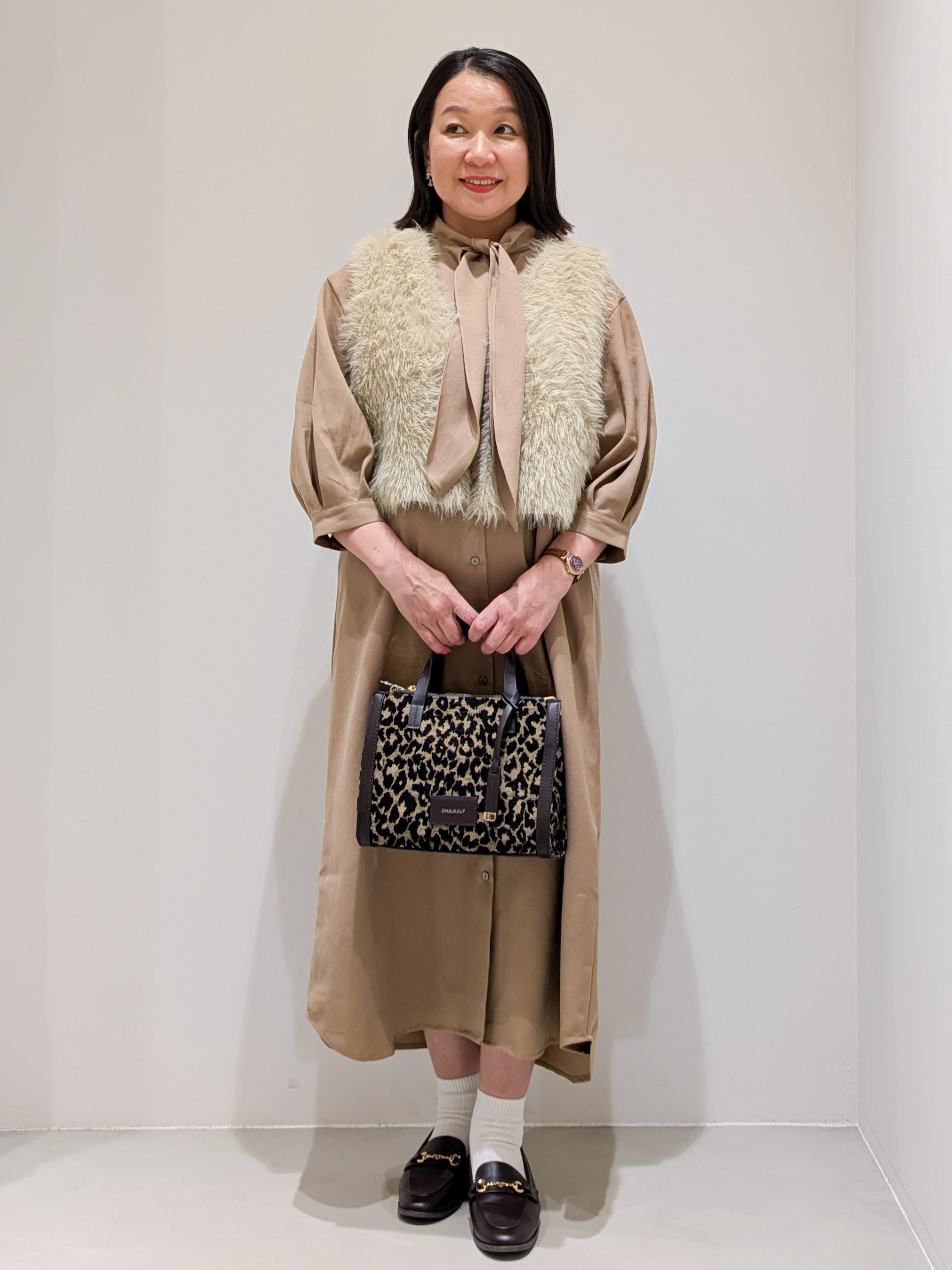 ゆきさんの「OPAQUE.CLIP｜【森絵梨佳さん着用】ボウタイ付きシャツワンピース《洗濯機OK》」を使ったコーディネート