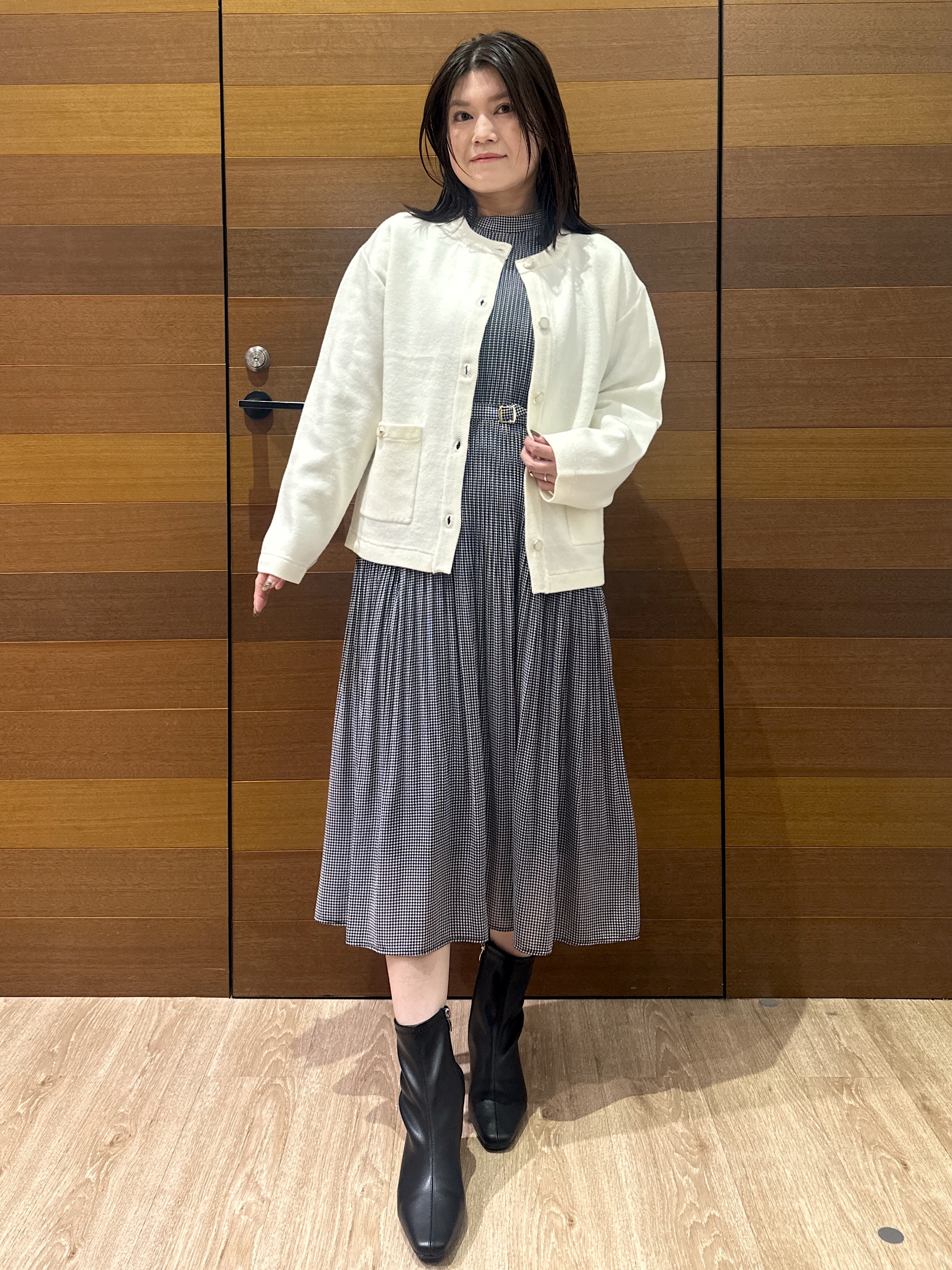 Minさんの「OPAQUE.CLIP｜【セットアップ可】ノーカラーミドルコーディガン《洗濯機OK》」を使ったコーディネート