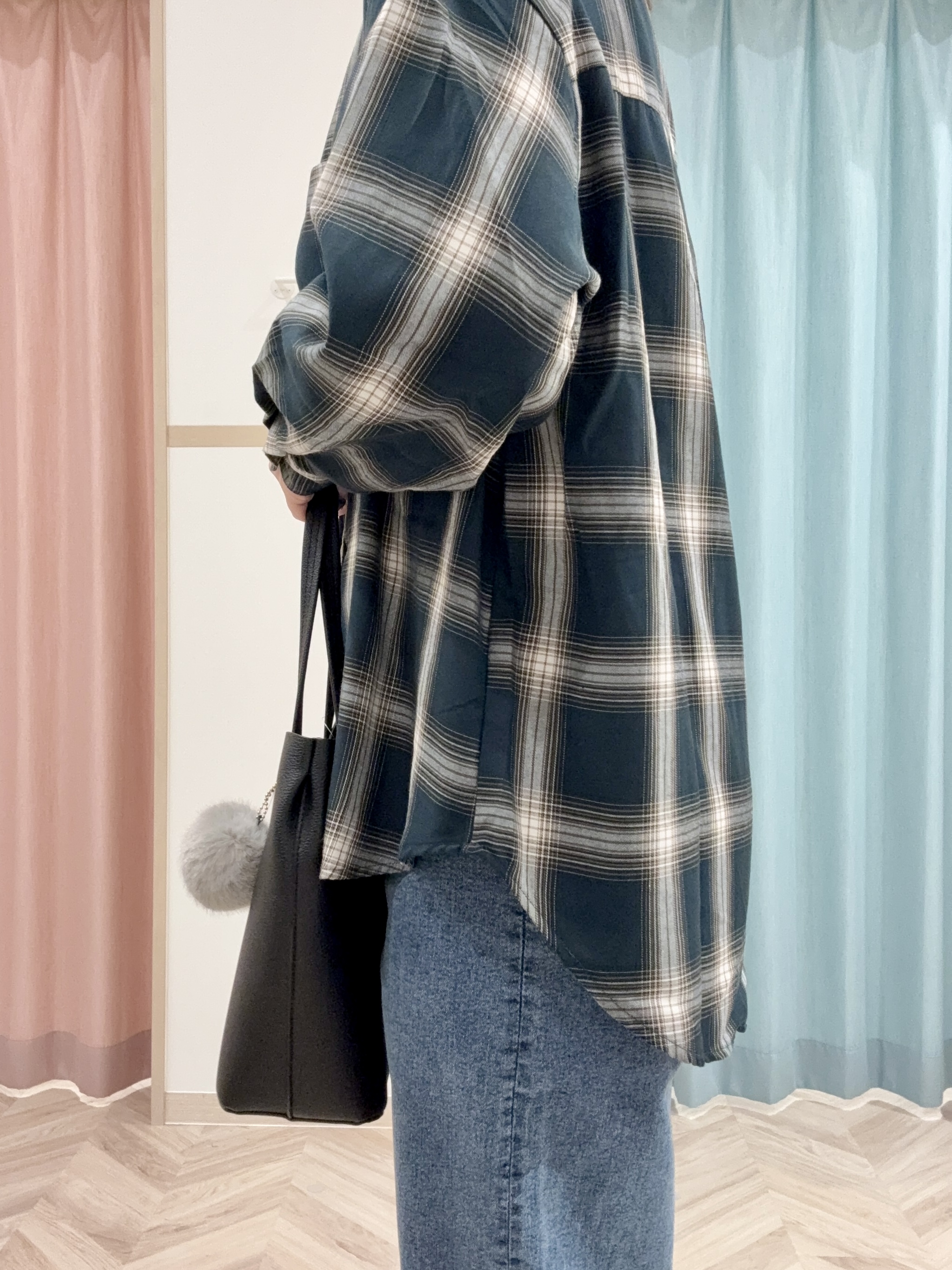 kさんの「SHOO･LA･RUE｜【洗濯後しわになりにくい/S-LL】気分で選ぶ 大人のデイリー使いに ベーシックシャツ」を使ったコーディネート