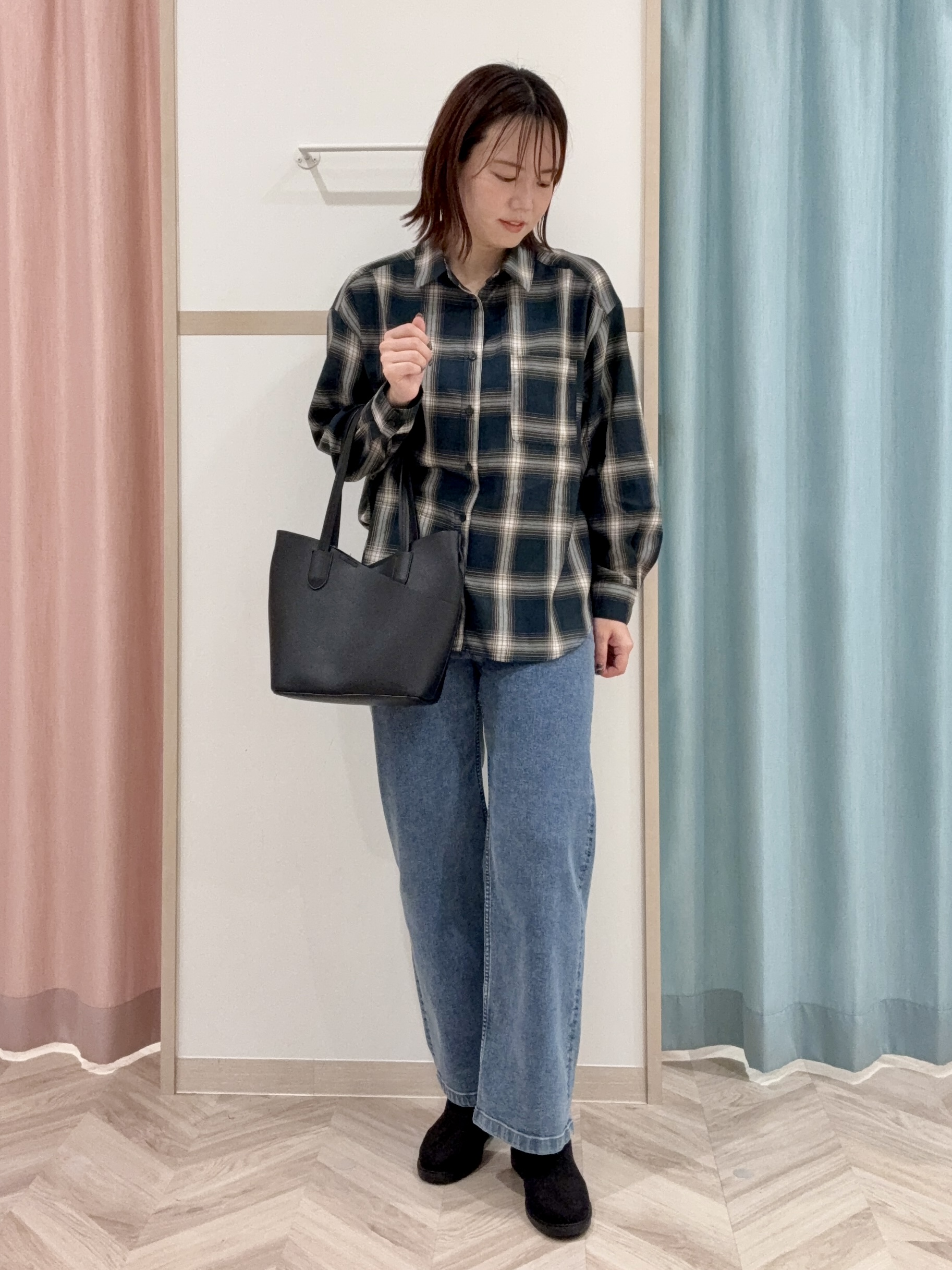kさんの「SHOO･LA･RUE｜【洗濯後しわになりにくい/S-LL】気分で選ぶ 大人のデイリー使いに ベーシックシャツ」を使ったコーディネート