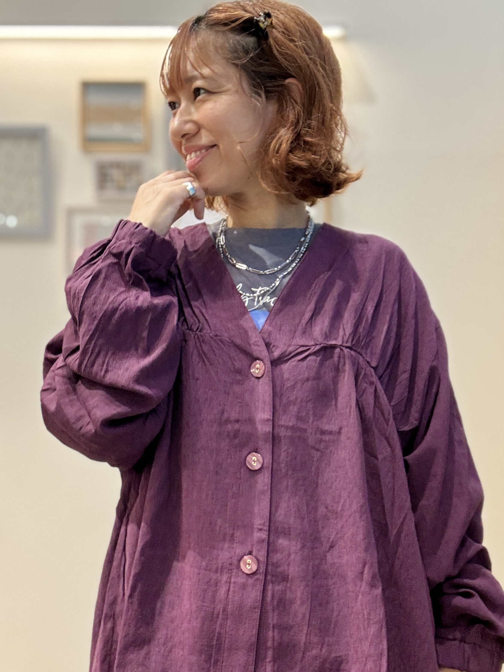 たけぴさんの「SHOO･LA･RUE｜【S-LL/洗濯機可】着痩せシルエット シャーリングシャツカーディガン」を使ったコーディネート