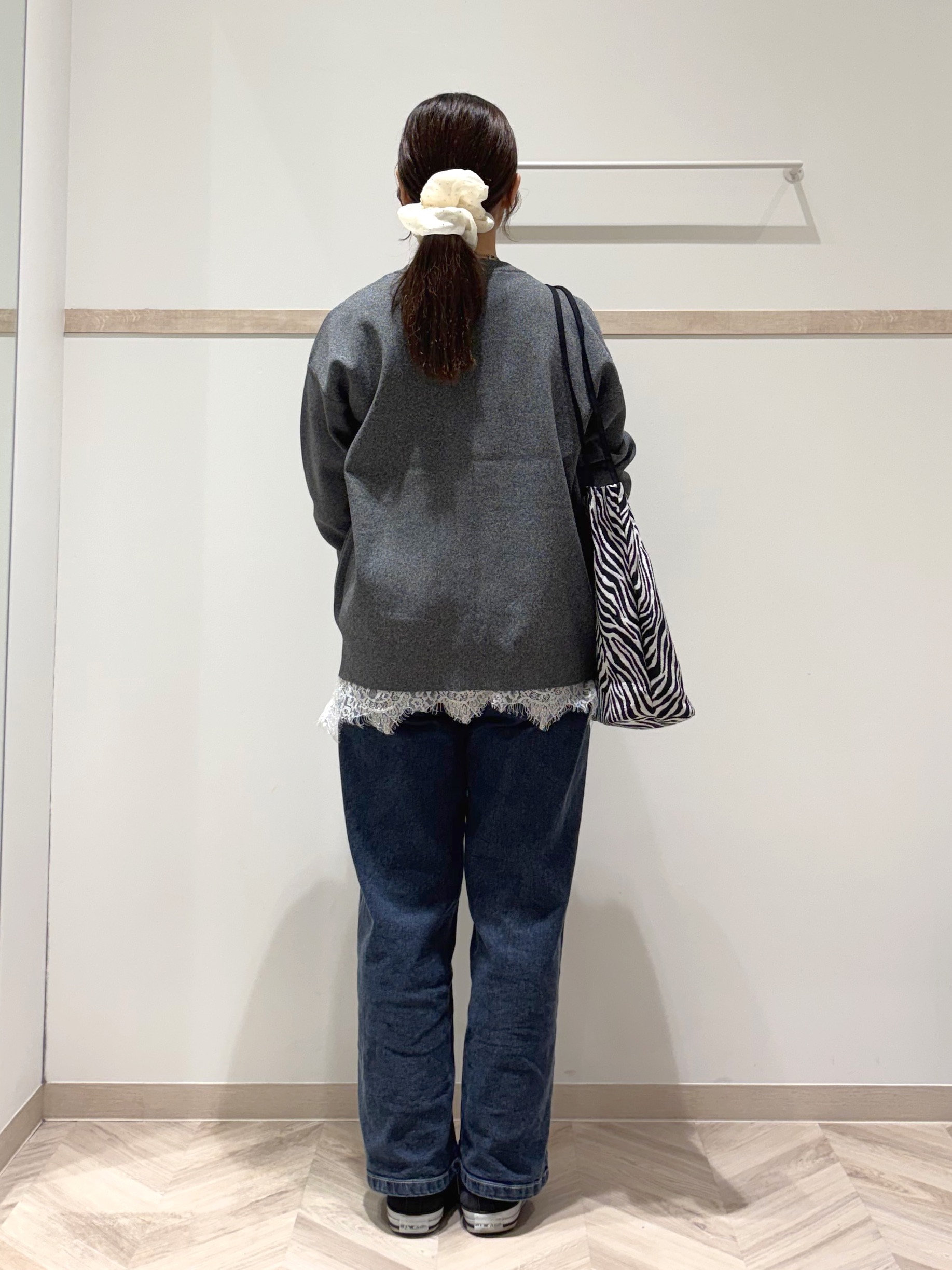 donpiさんの「SHOO･LA･RUE｜【セットアップ可/洗濯機可】軽やかに羽織れる スポンディッシュ ニットカーディガン」を使ったコーディネート