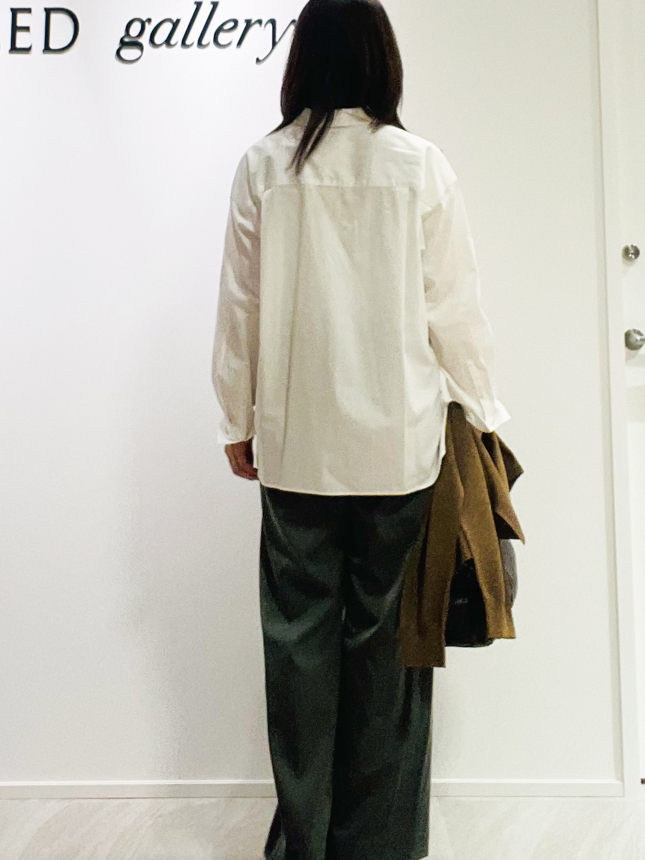 めいさんの「UNTITLED｜【6色展開/コットン100】カラーベーシックシャツ」を使ったコーディネート
