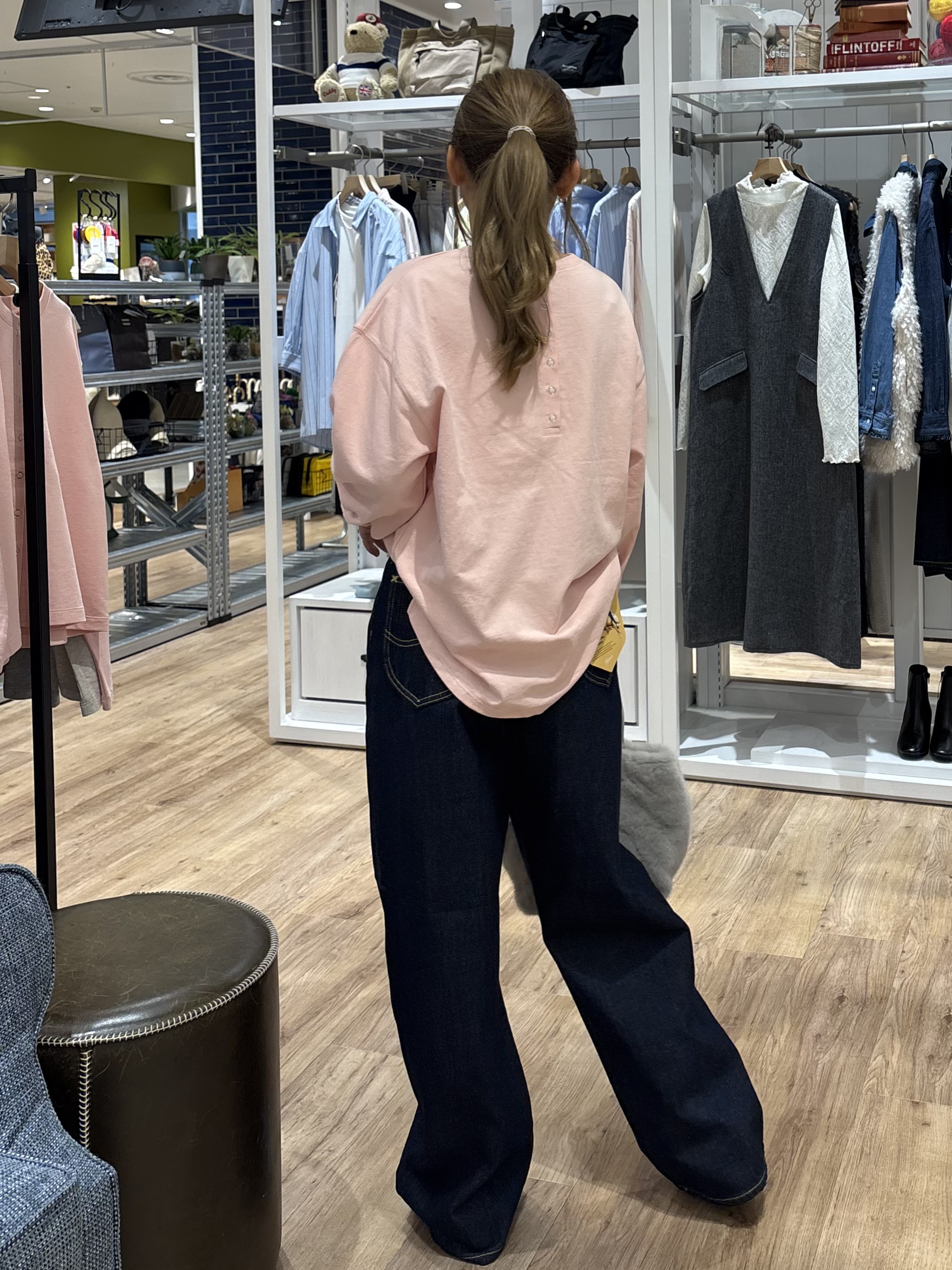 yuinaさんの「Dessin｜【洗える/7色展開/XS-L】バックヘンリーミニ裏毛 長袖」を使ったコーディネート
