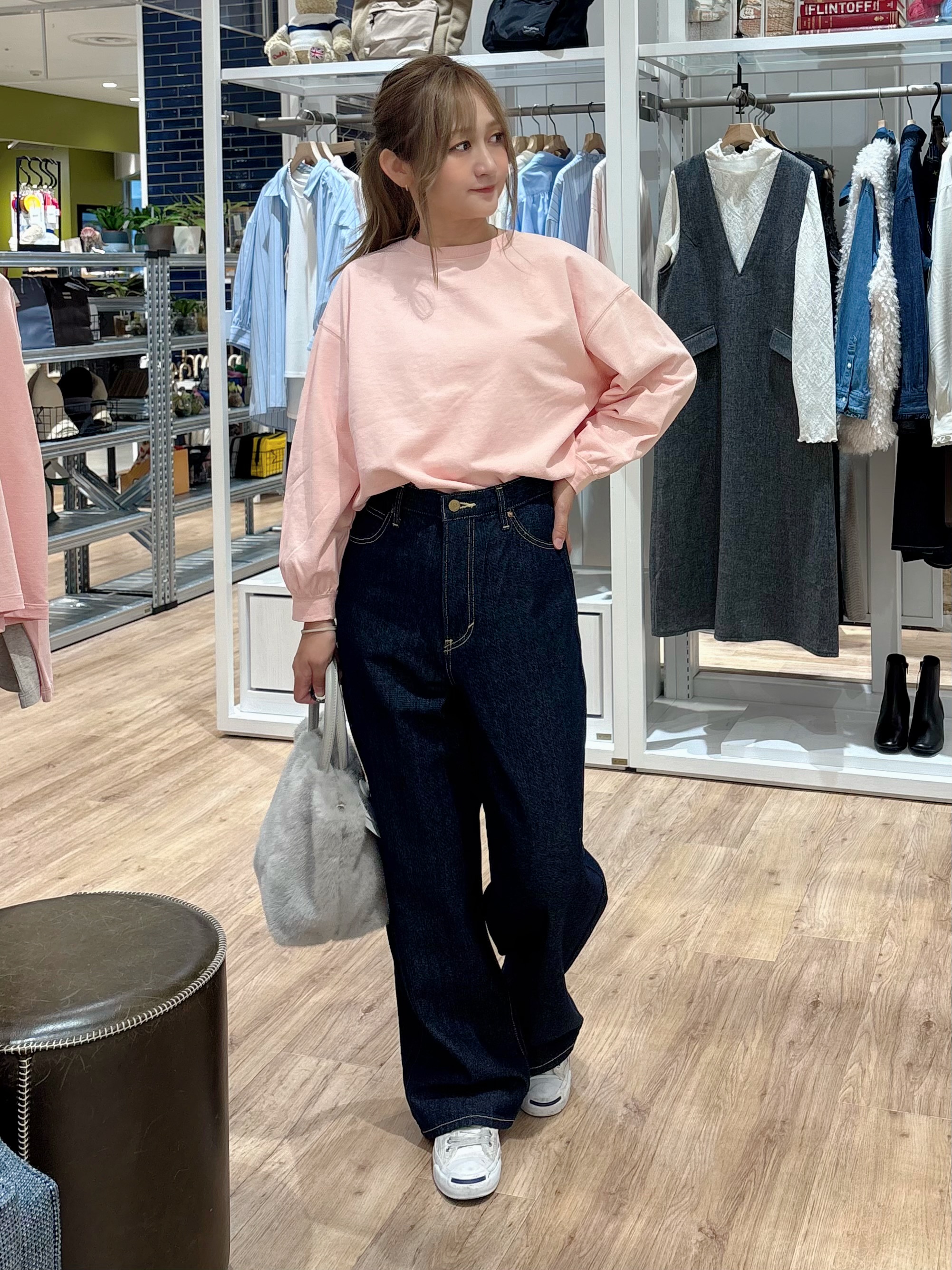 yuinaさんの「Dessin｜【洗える/7色展開/XS-L】バックヘンリーミニ裏毛 長袖」を使ったコーディネート