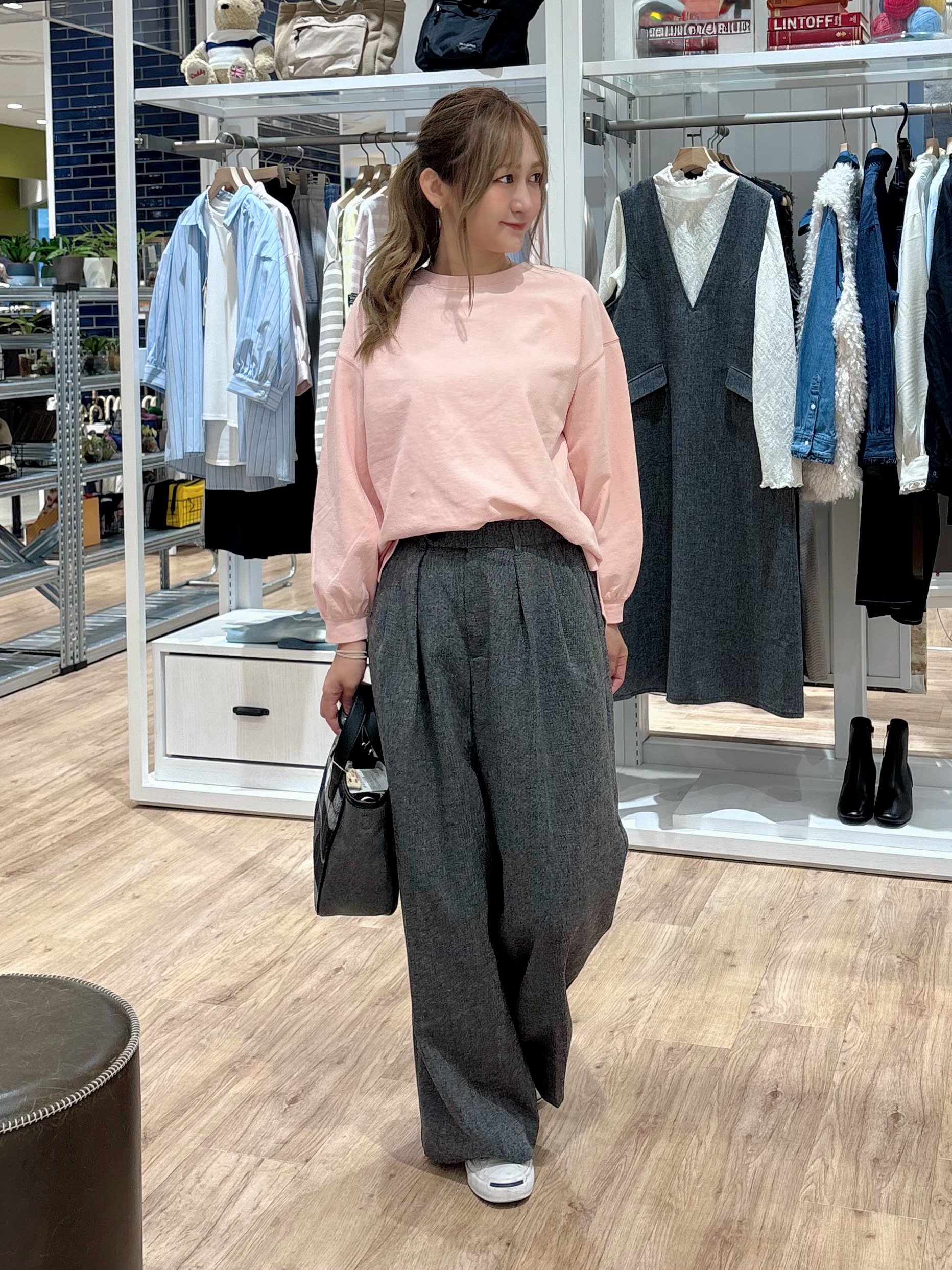 yuinaさんの「Dessin｜【洗える/7色展開/XS-L】バックヘンリーミニ裏毛 長袖」を使ったコーディネート
