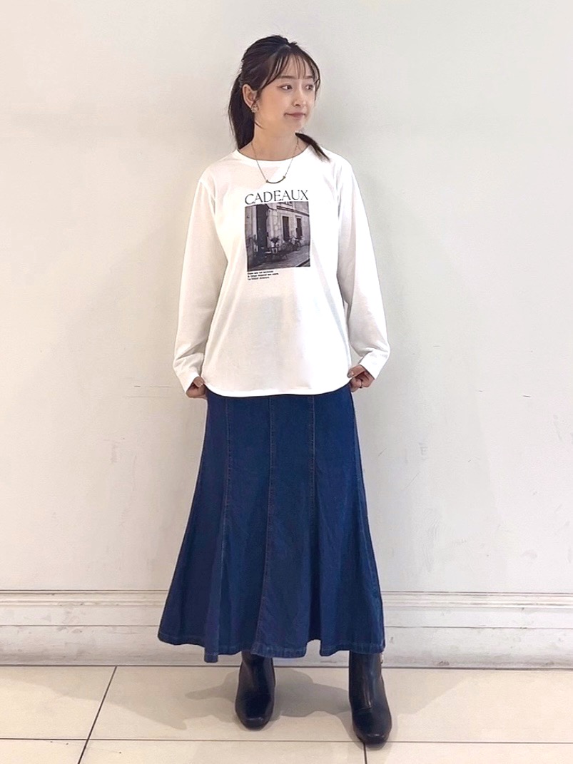 saito.さんの「grove｜【1枚着でも重ね着でも〇】大人カジュアル プリントアソートロンT」を使ったコーディネート