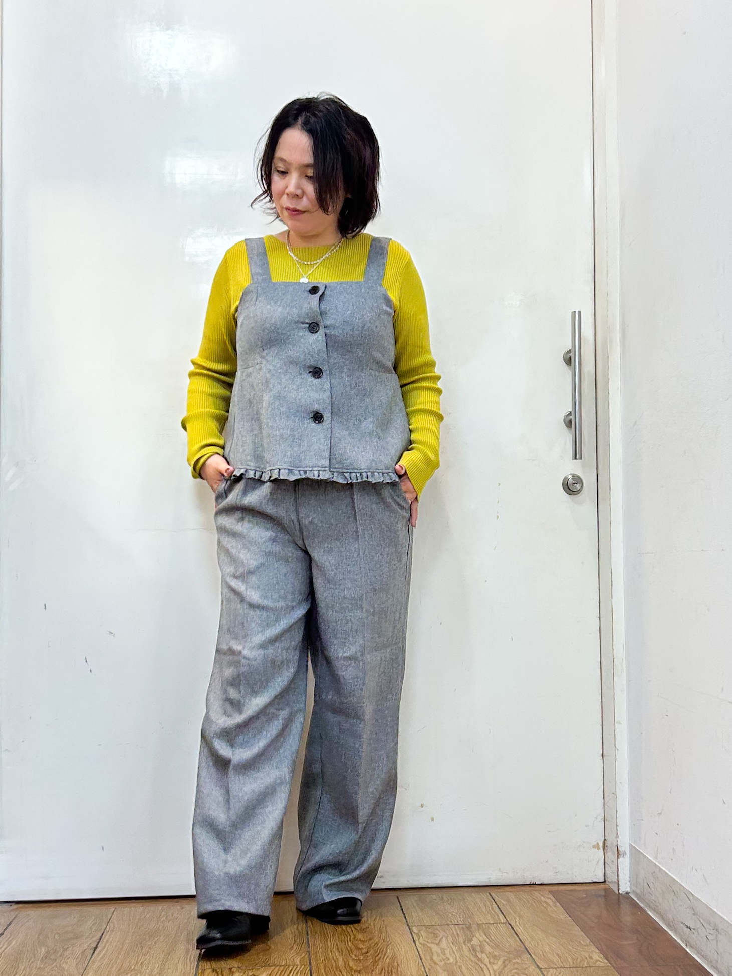 haruさんの「SHOO･LA･RUE｜【毛玉になりにくい/S-LL/洗濯機可】ボートネックで首元美しく やわらかリブニット」を使ったコーディネート