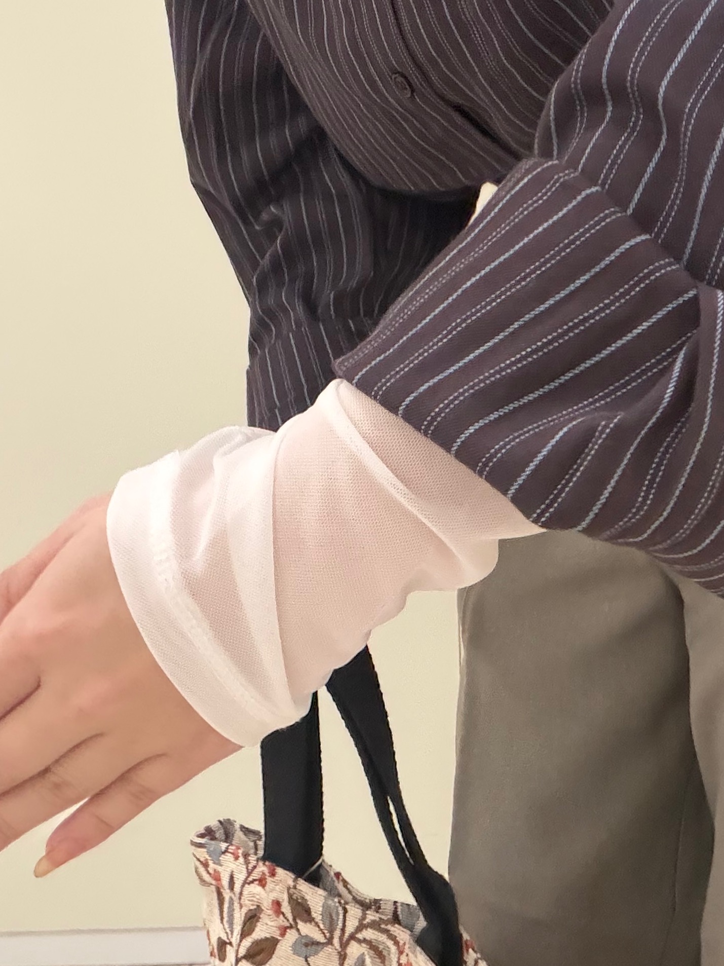 ひよりん⭐️さんの「SHOO･LA･RUE｜【S-LL/洗濯機可】レイヤードの幅広がる お袖チュールトップス」を使ったコーディネート