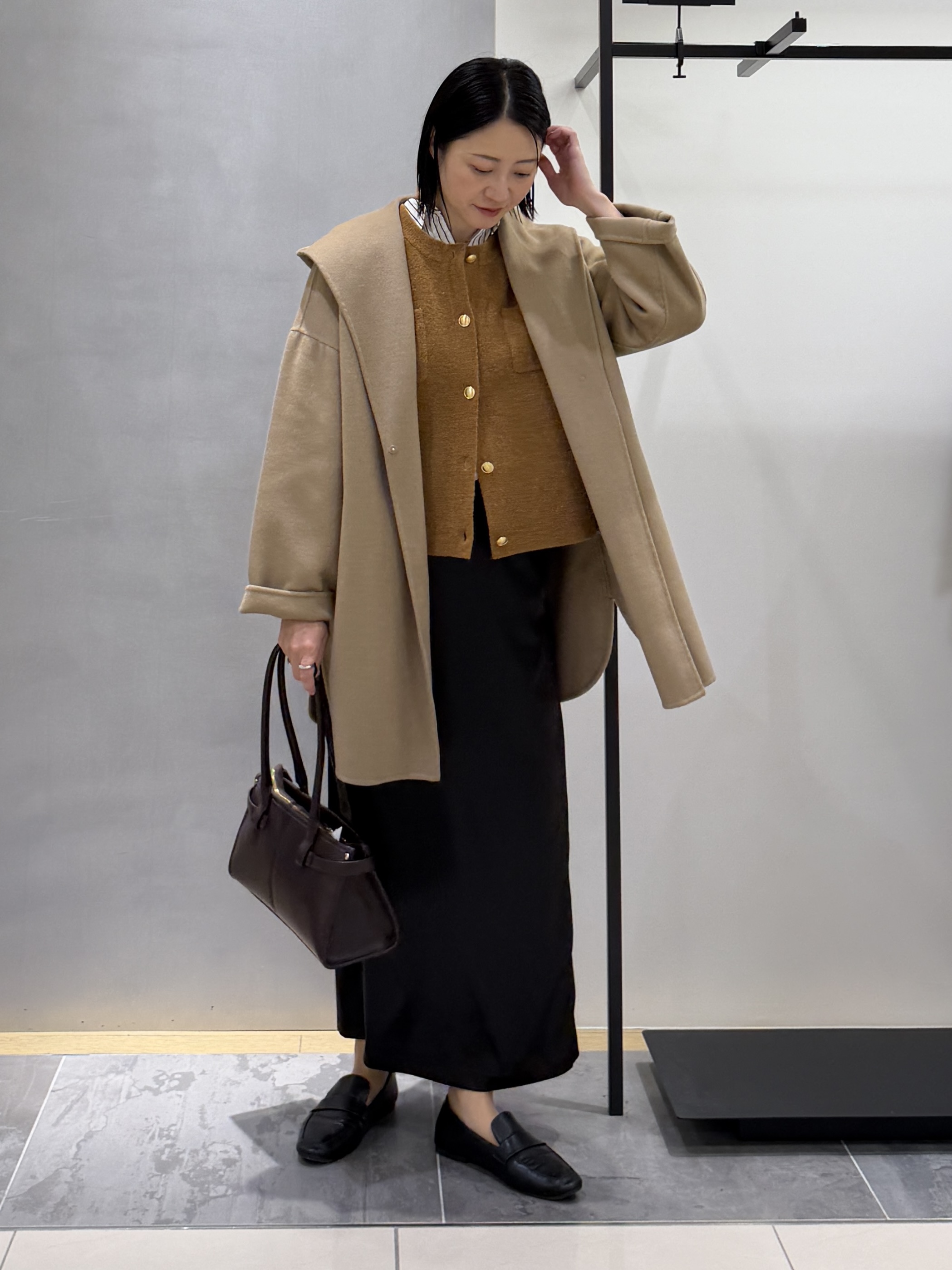 shihoさんの「INDIVI｜【軽やか】ブークレニットジャケット」を使ったコーディネート