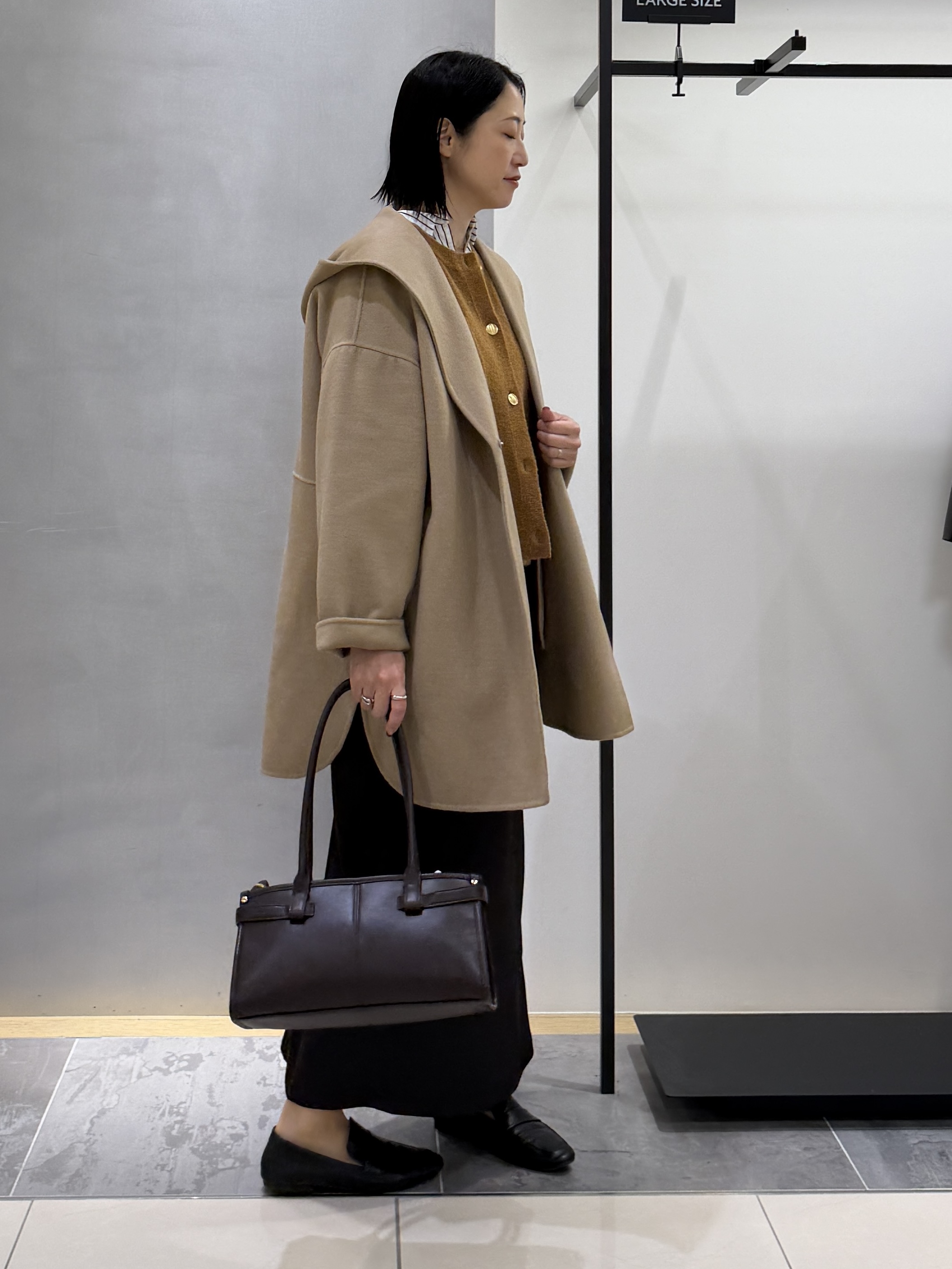shihoさんの「INDIVI｜【軽やか】ブークレニットジャケット」を使ったコーディネート