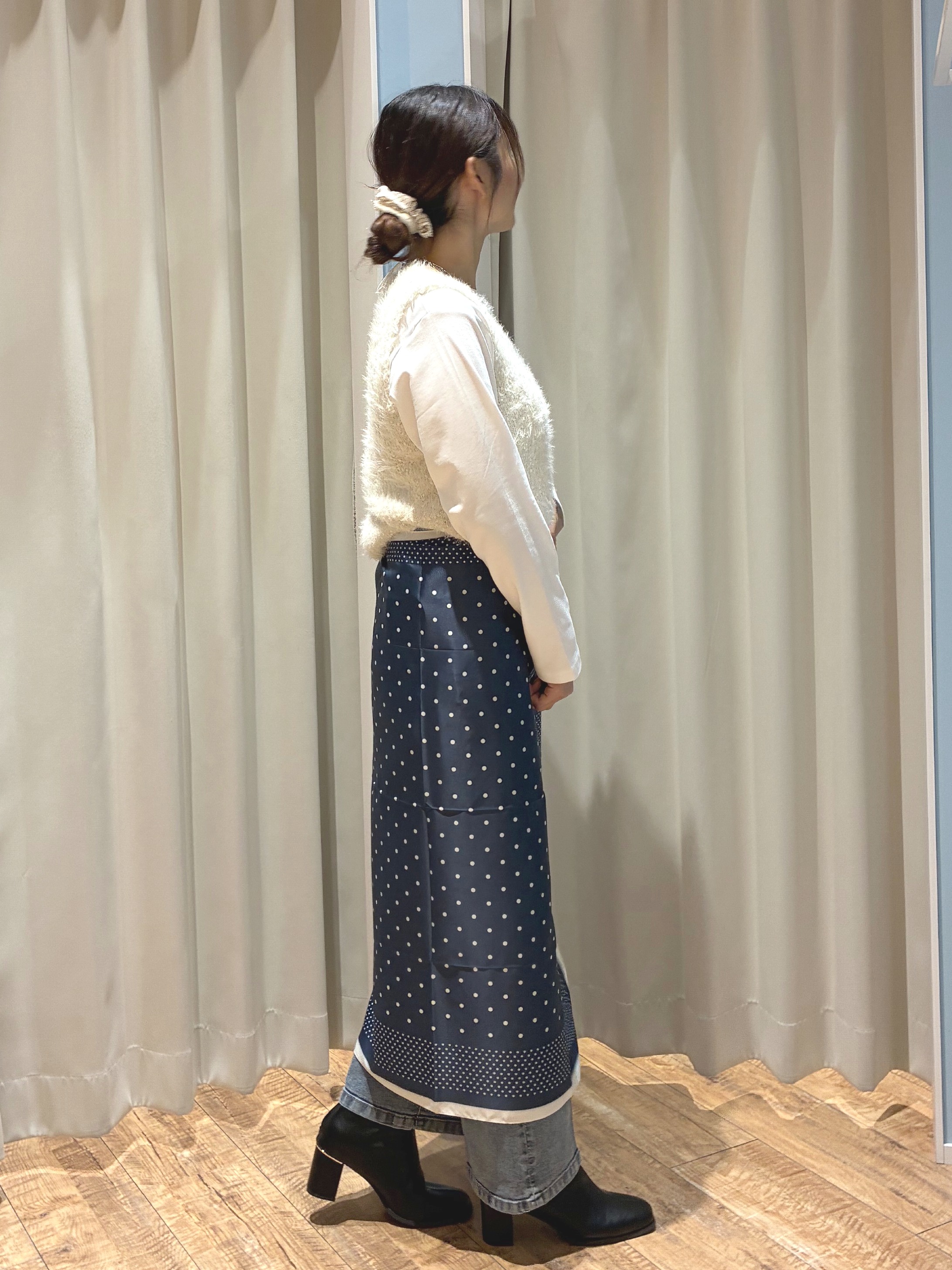 もんちゃんさんの「SHOO･LA･RUE｜【UV/S-LL/洗濯機可】大人上品 ロゴプリントロンT」を使ったコーディネート