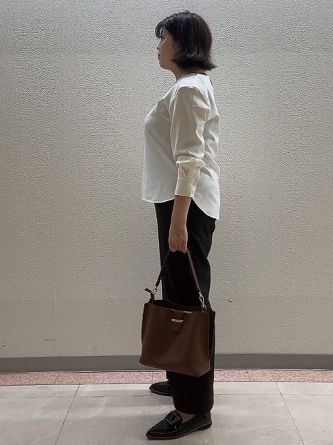 chinatsuさんの「Reflect｜【通勤】きれいめラウンドネックブラウス」を使ったコーディネート