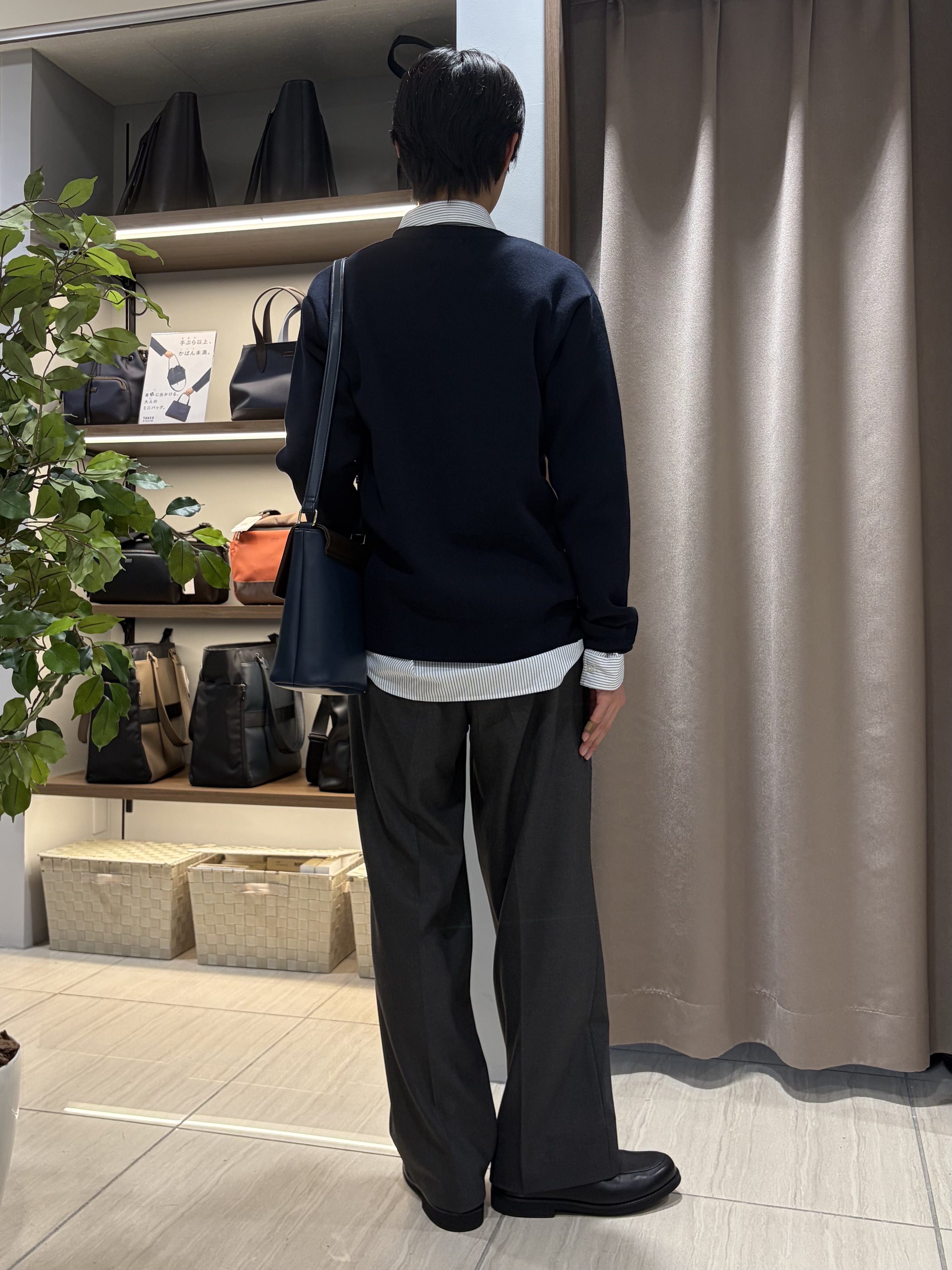 hiroさんの「TAKEO KIKUCHI｜【BOWLER HAT LABEL】日本製クルーネックカーディガン」を使ったコーディネート