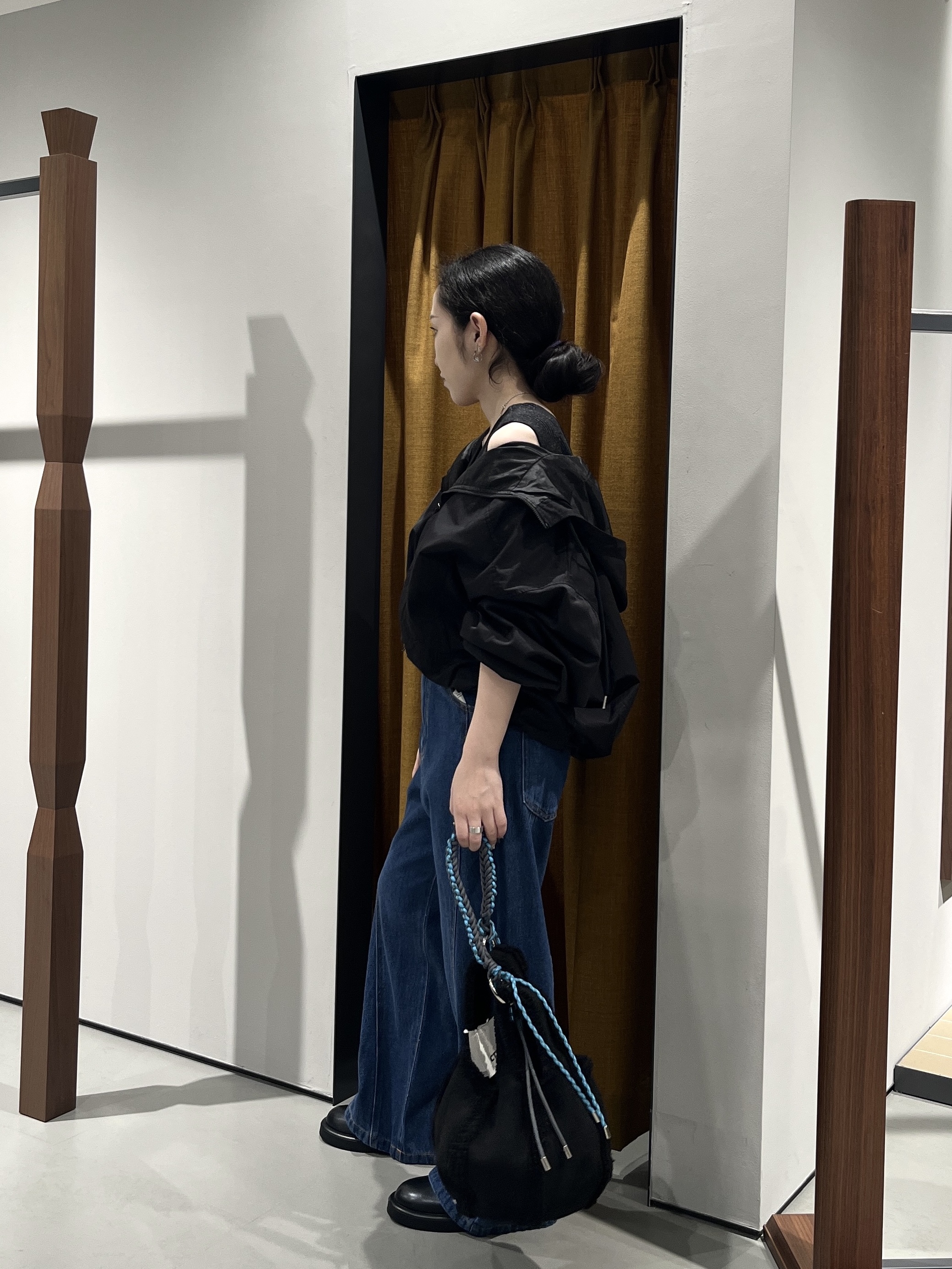Uminoさんの「INDIVI｜ツイルフーディブルゾン」を使ったコーディネート