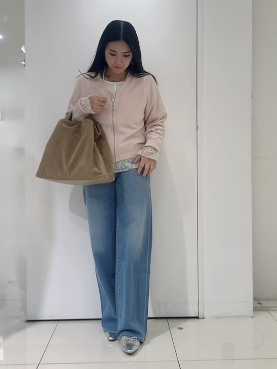 なかじさんの「UNTITLED｜【新色追加/人気デニム】MAKE&times;DENIM WIDE」を使ったコーディネート