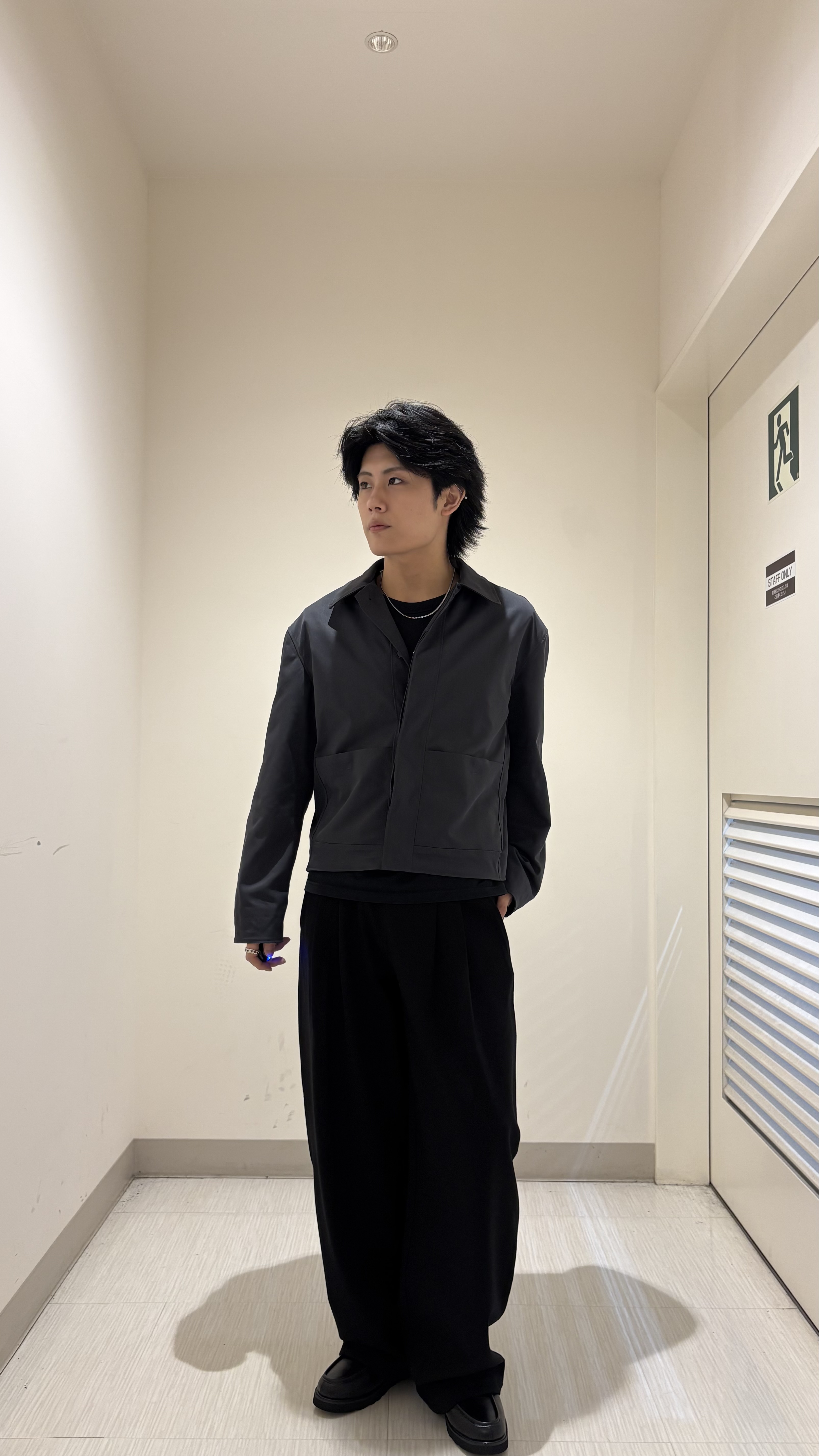辻一樹さんの「tk.TAKEO KIKUCHI｜ショートカバーオールジャケット」を使ったコーディネート