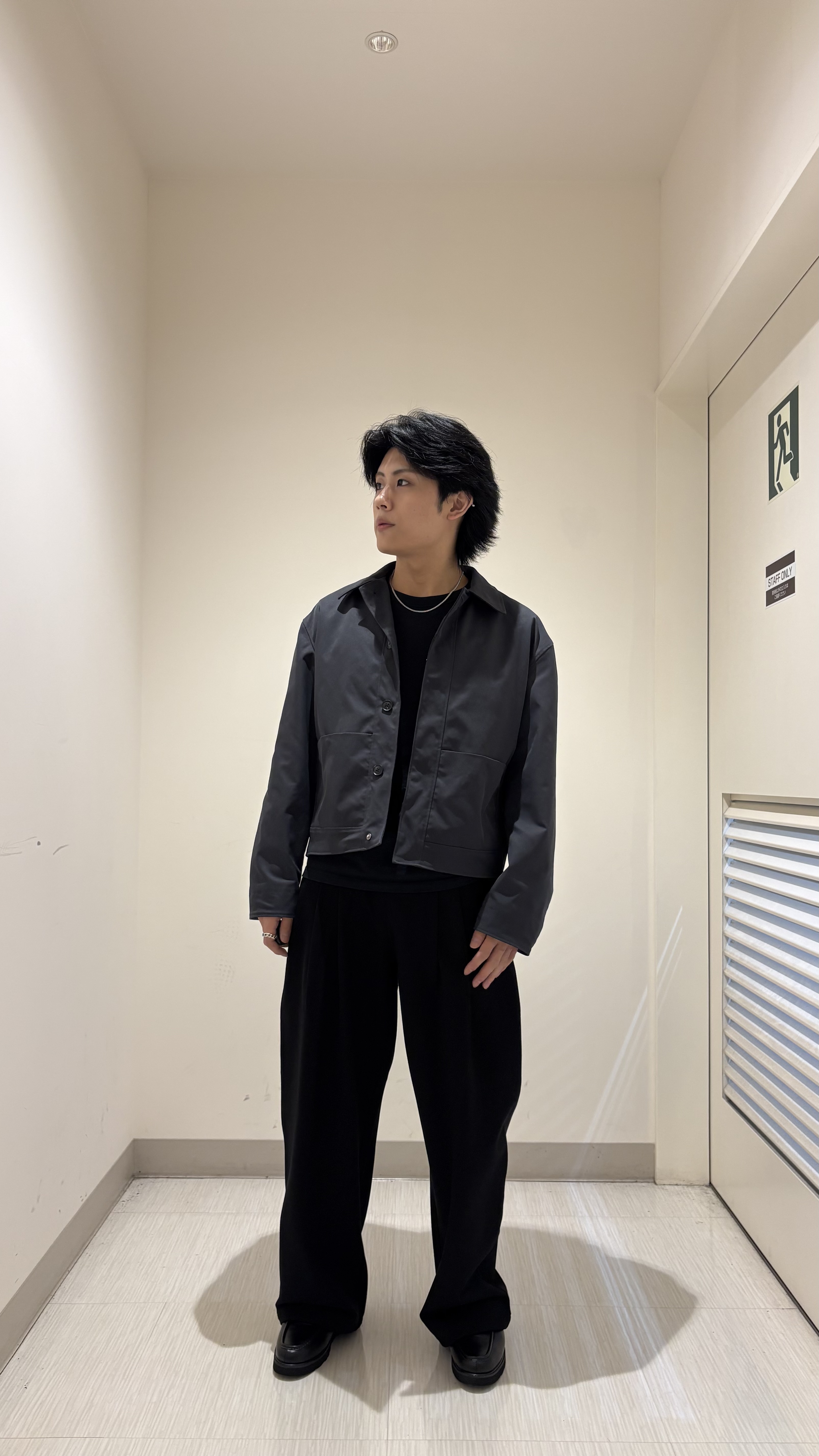 辻一樹さんの「tk.TAKEO KIKUCHI｜ショートカバーオールジャケット」を使ったコーディネート