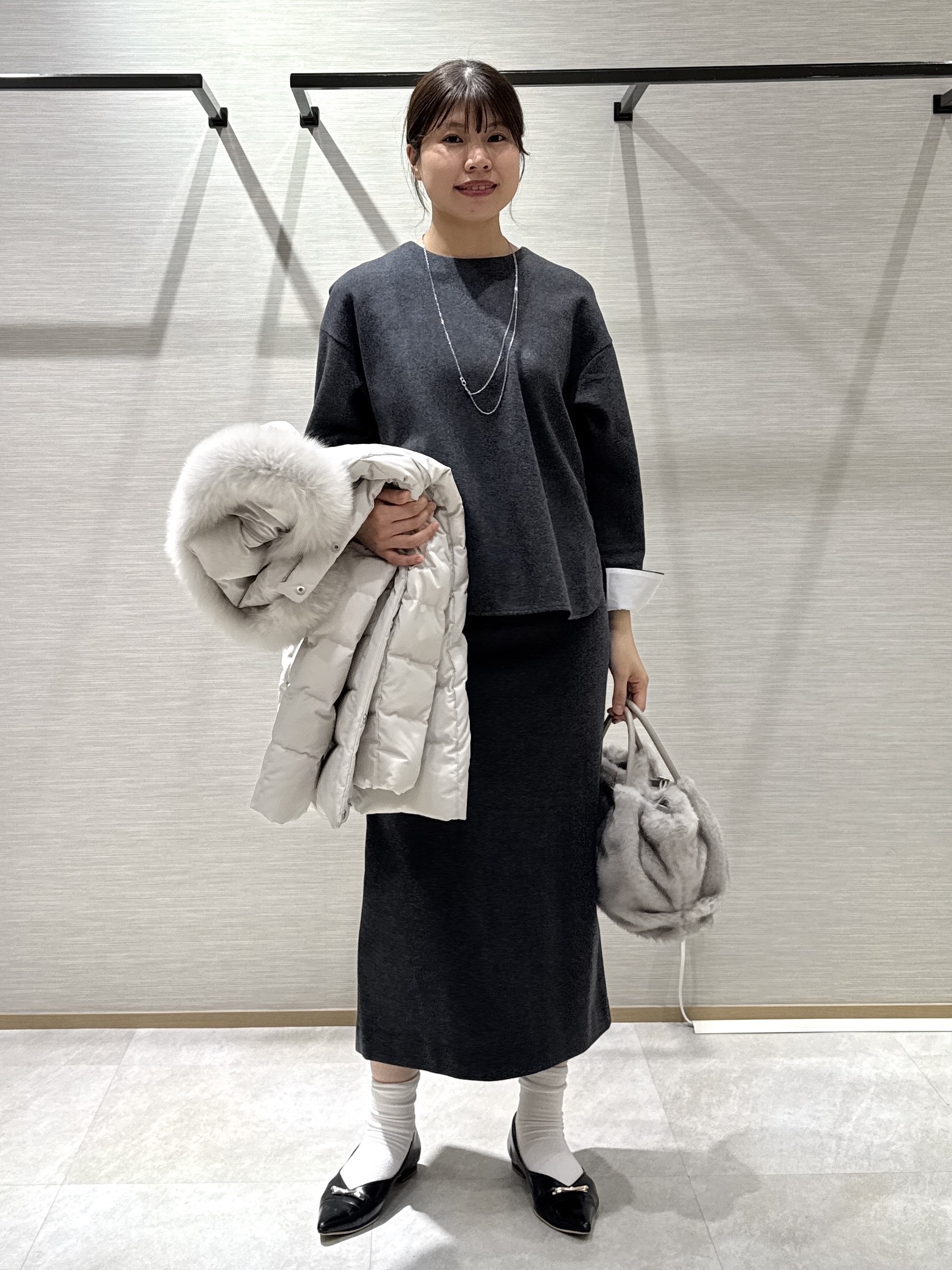 nanaさんの「UNTITLED｜【セットアップ可/スウェットライク】袖口シャツドッキングプルオーバー」を使ったコーディネート