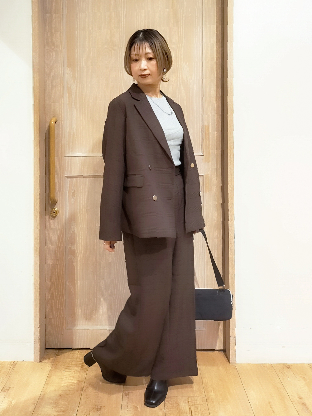 YUKIさんの「SHOO･LA･RUE｜【セットアップ可/洗濯後しわになりにくい】ウールフィール ダブルジャケット」を使ったコーディネート
