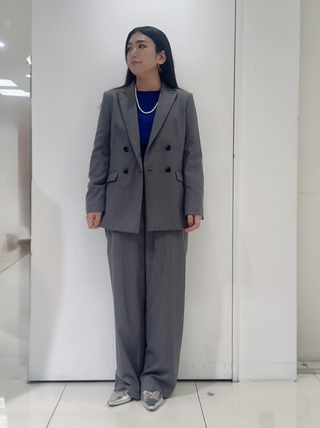 なかじさんの「UNTITLED｜【大人の抜け感/8色展開】ボリュームスリーブニットプルオーバー」を使ったコーディネート