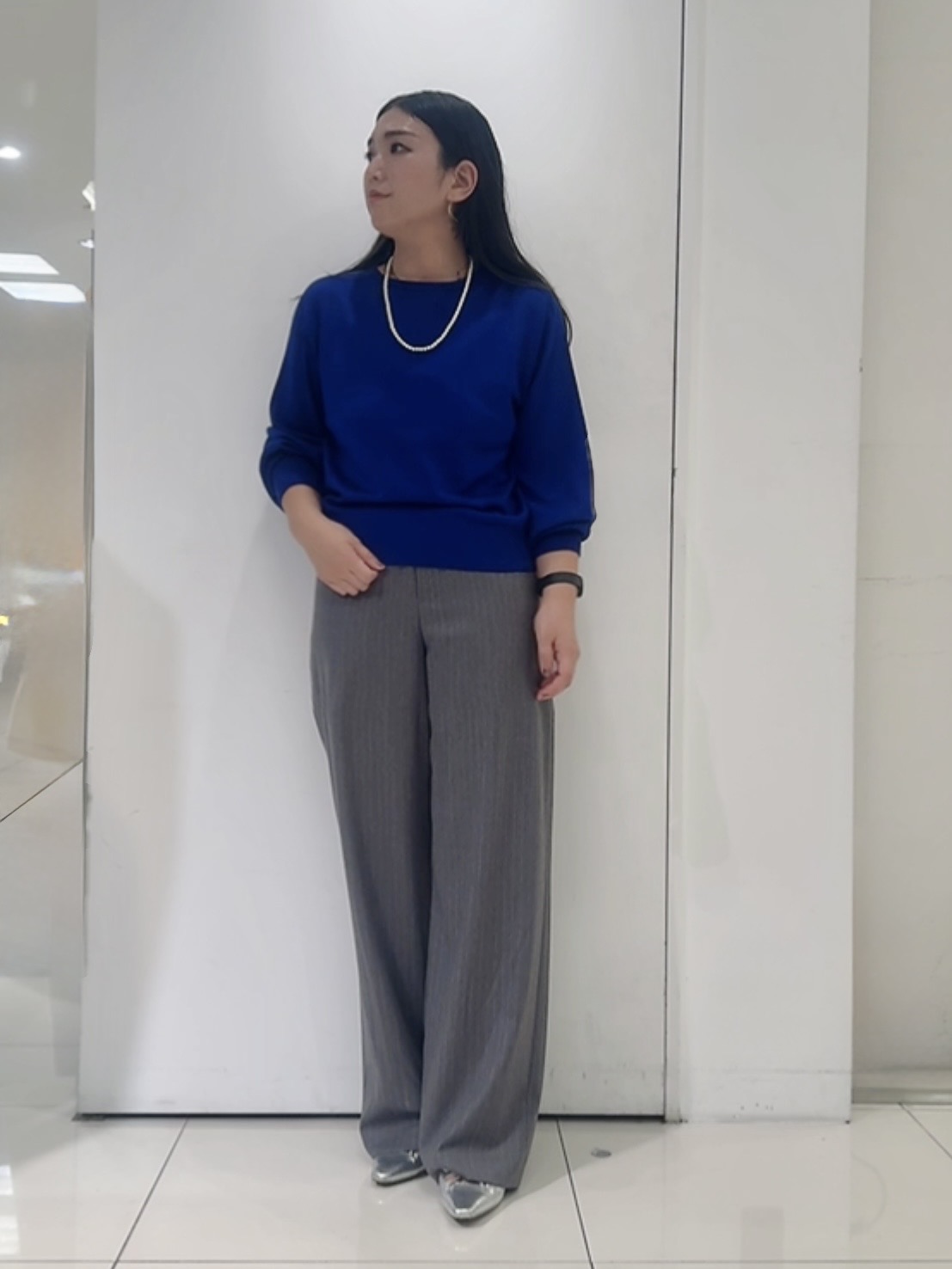 なかじさんの「UNTITLED｜【大人の抜け感/8色展開】ボリュームスリーブニットプルオーバー」を使ったコーディネート