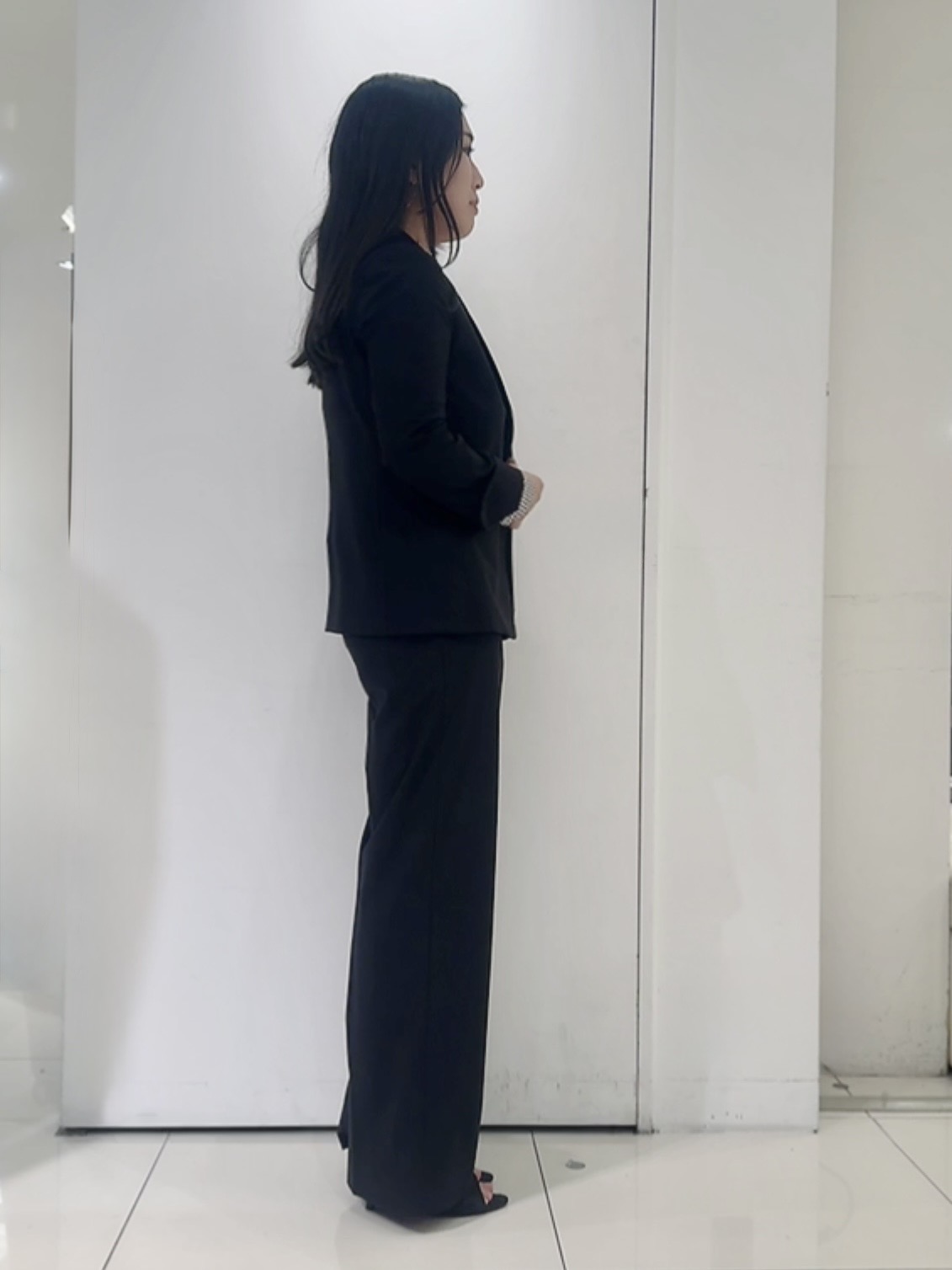 なかじさんの「UNTITLED｜【セットアップ可/秋羽織り/お仕事スーツ】ウールブレンドダブルジャケット」を使ったコーディネート