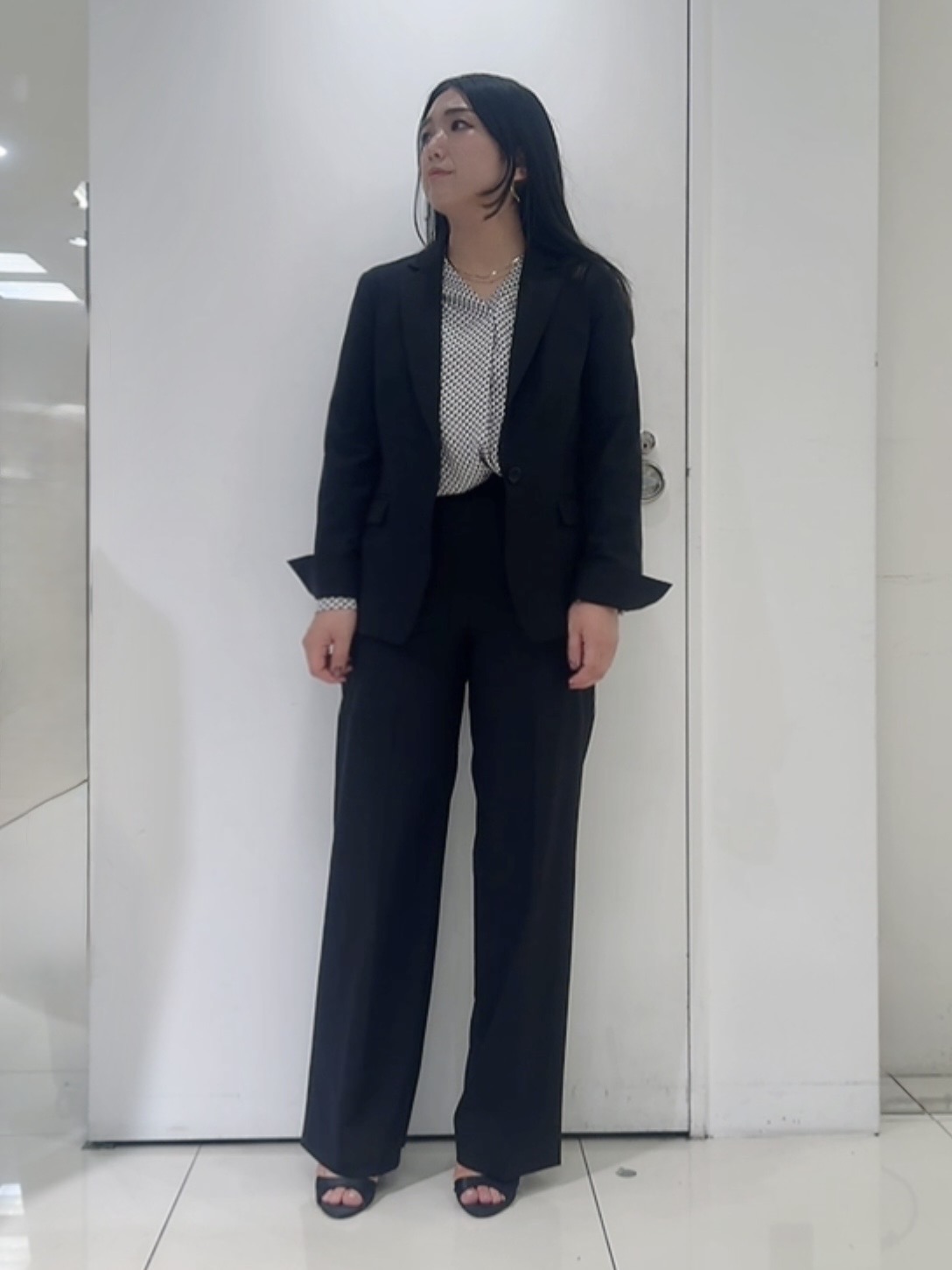 なかじさんの「UNTITLED｜【セットアップ可/秋羽織り/お仕事スーツ】ウールブレンドダブルジャケット」を使ったコーディネート